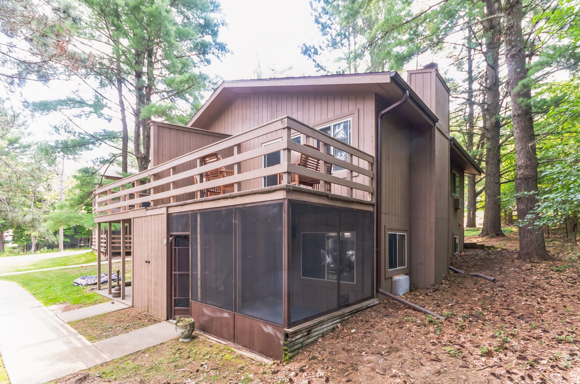 1151 Canyon Rd #9, Wisconsin Dells, WI 53965