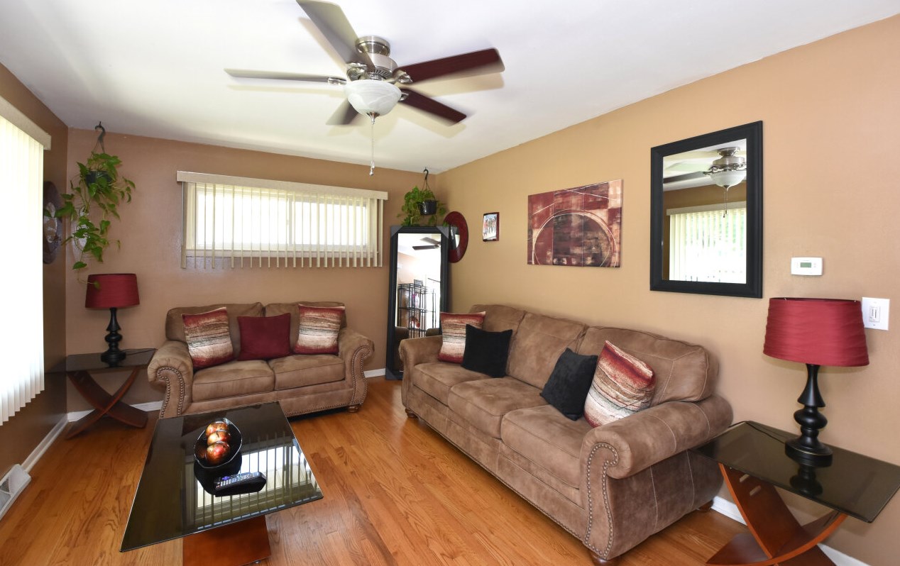 7809 W Green Tree Rd, Milwaukee, WI 53223