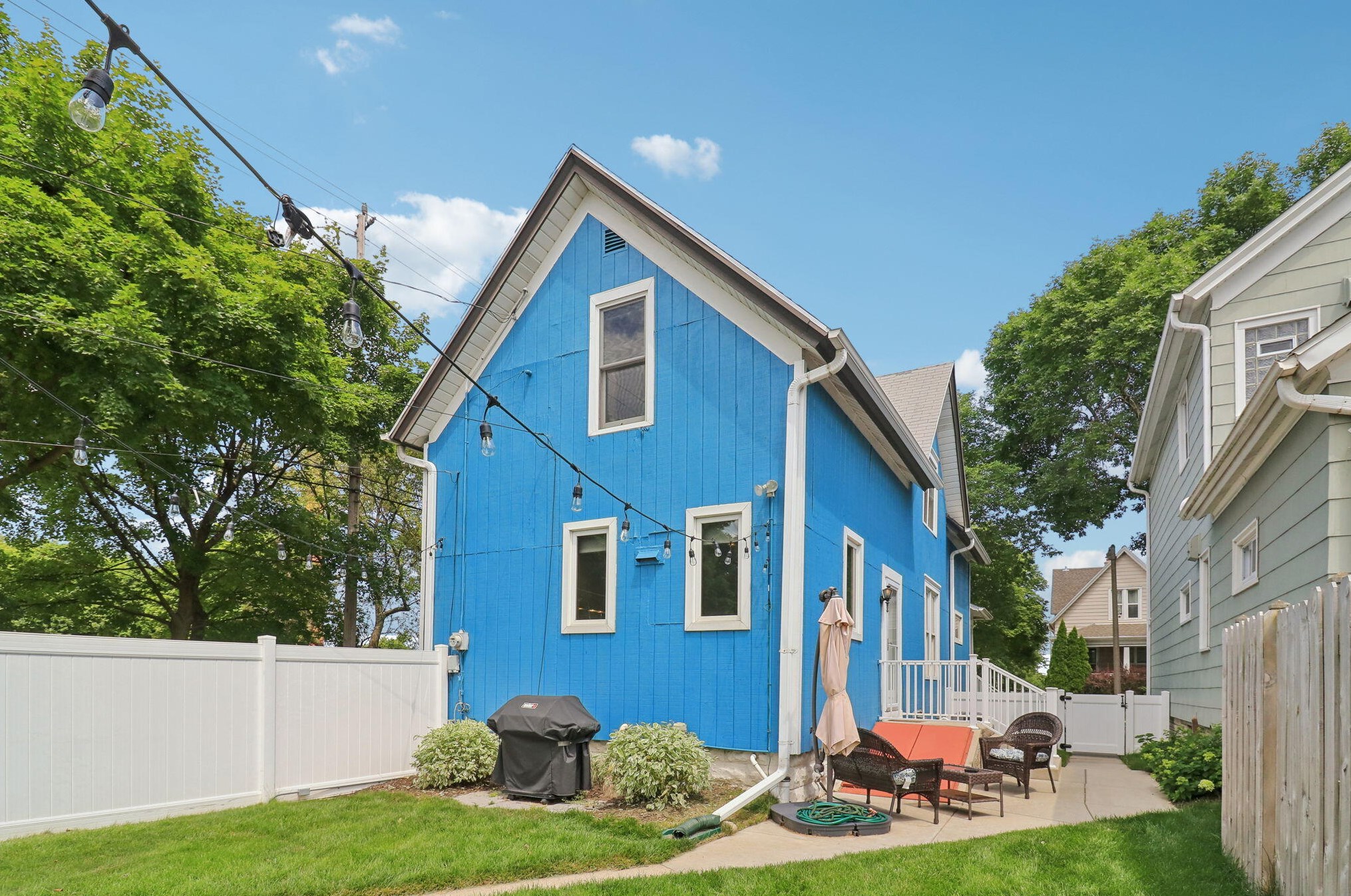 2119 Mound St, Milwaukee WI  53207-1331 exterior