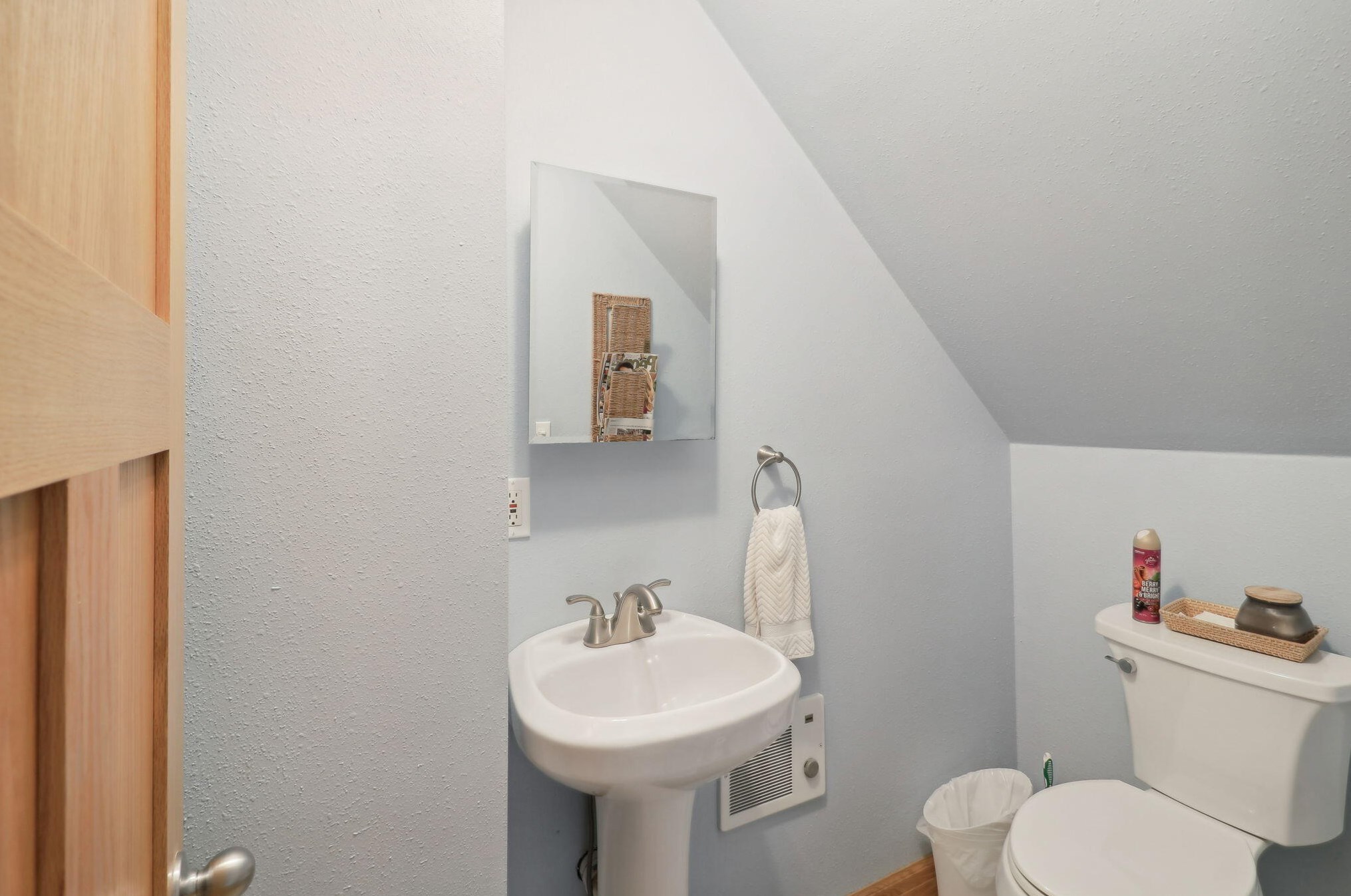 2119 Mound St, Milwaukee WI  53207-1331 exterior