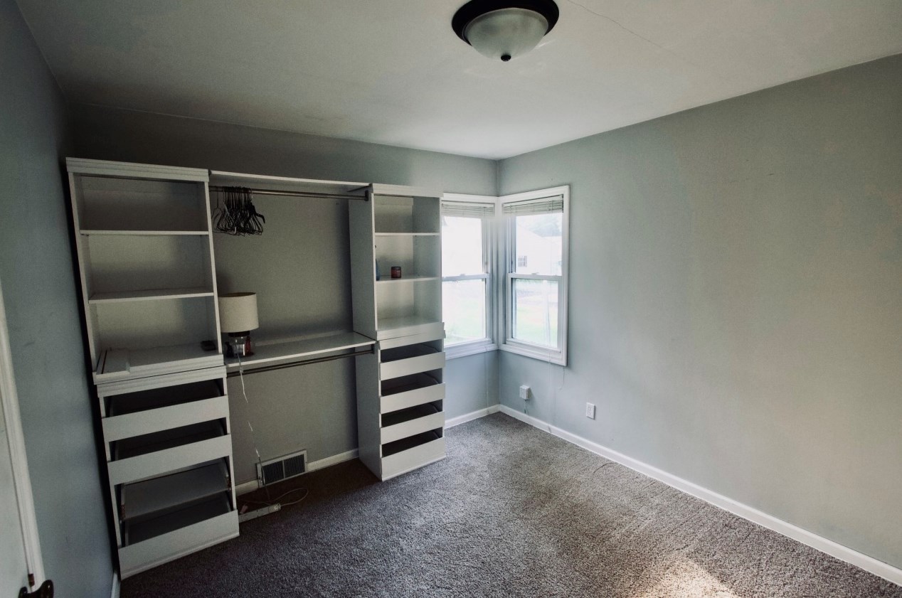 2855 89th St, Milwaukee WI  53222-4603 exterior