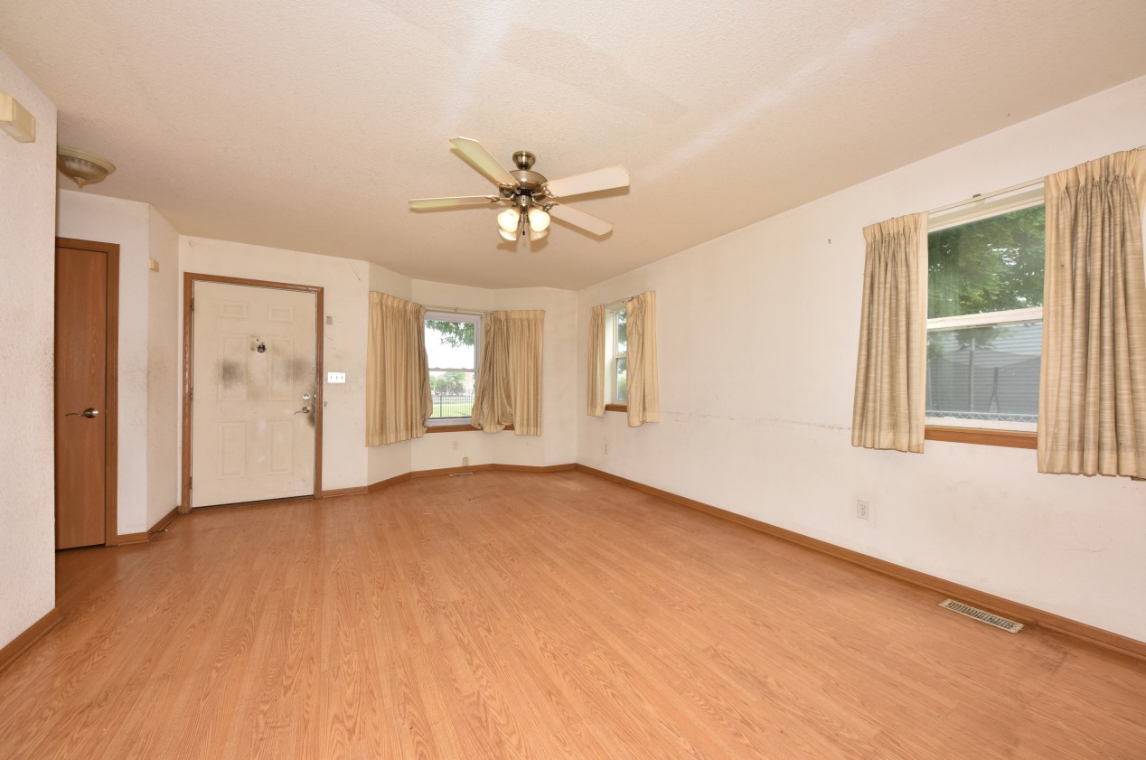 2513 N 33rd St, Milwaukee, WI 53210