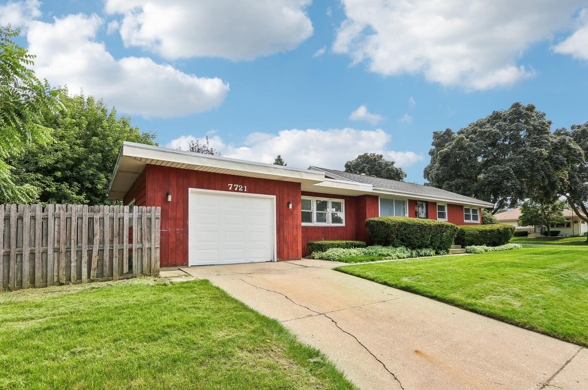 7721 W Hope Ave, Milwaukee, WI 53222