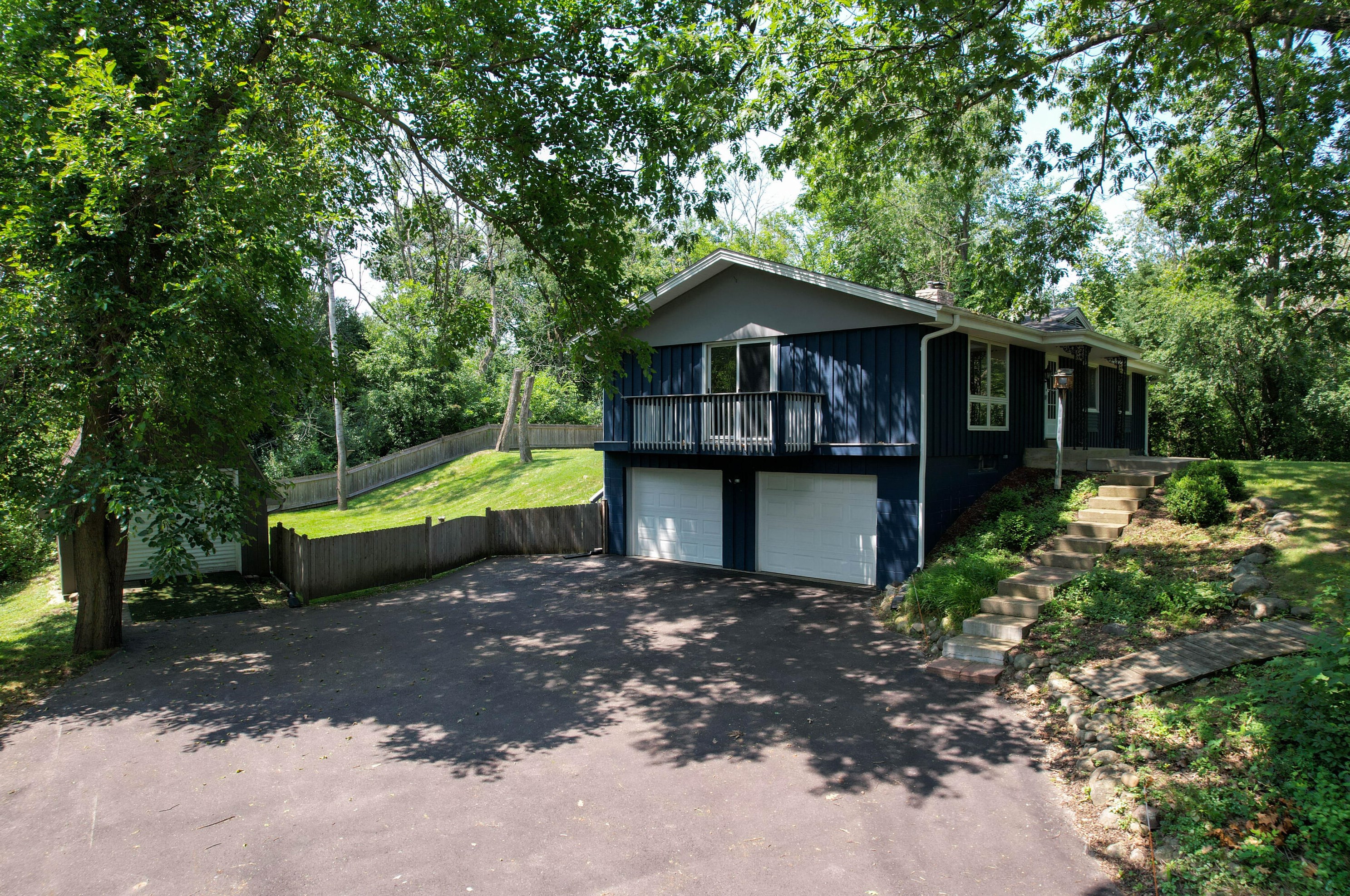 417 Plat Rd, Colgate, WI 53017