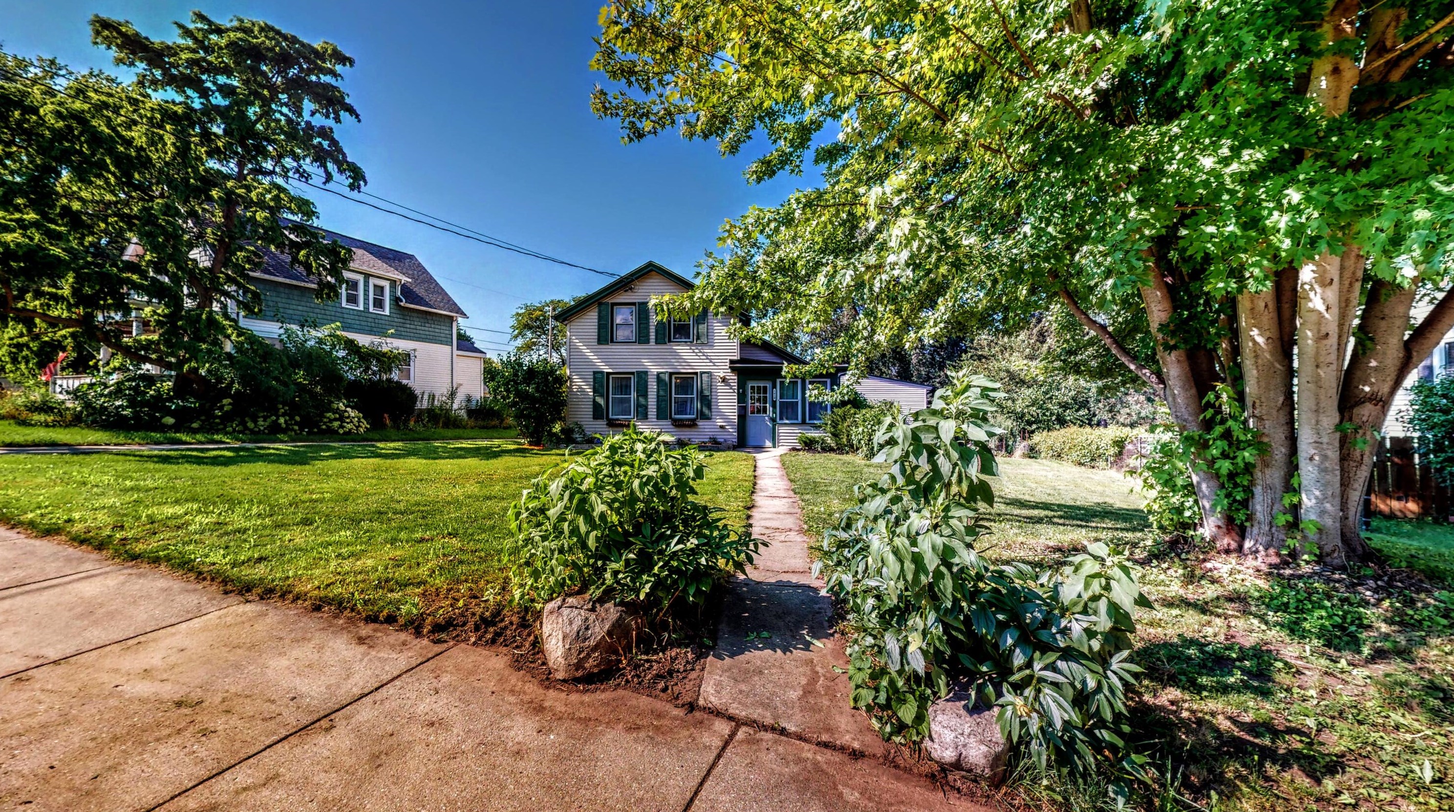 1418 Main St, Watertown WI  53094-4035 exterior