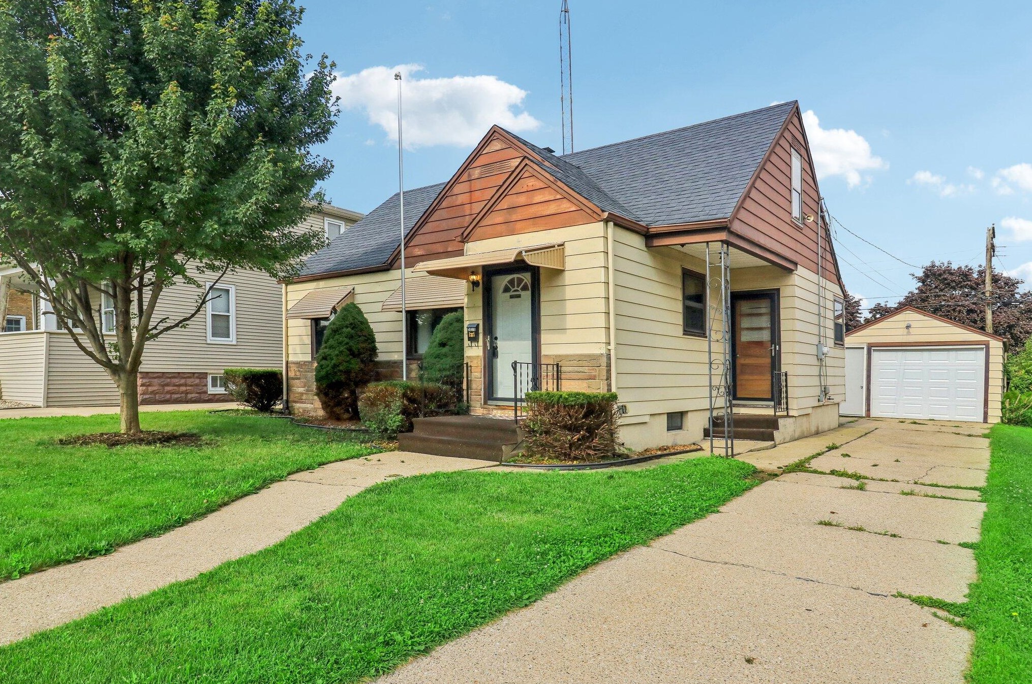 5316 36th Ave, Kenosha, WI 53144-6931