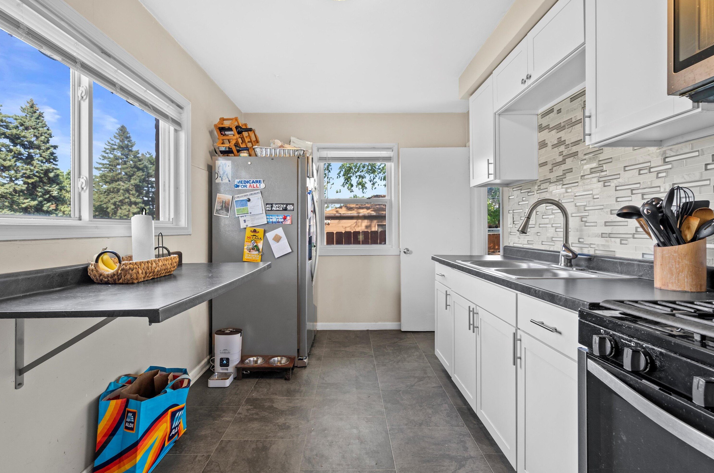 6031 Burleigh St, Milwaukee WI 53210-1551 exterior