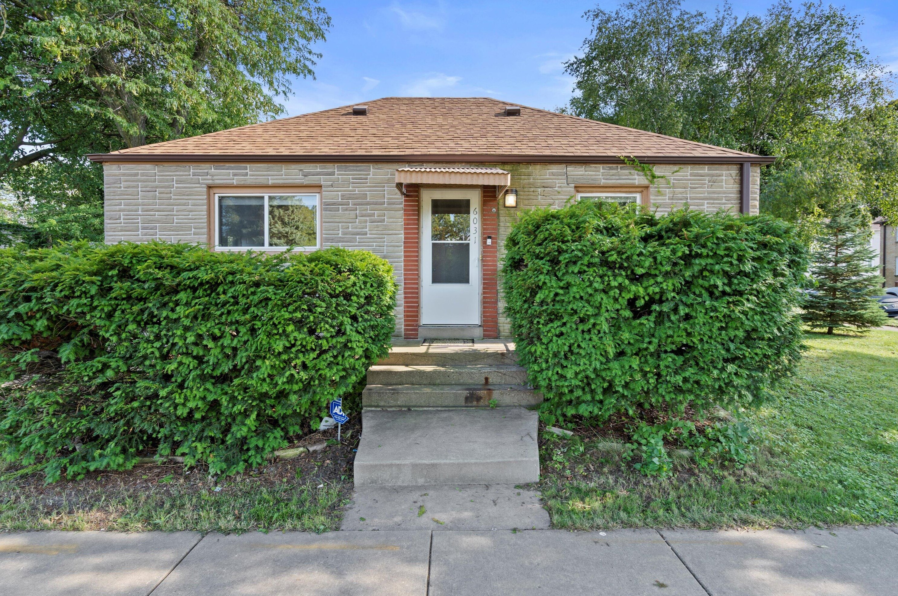 6031 Burleigh St, Milwaukee WI 53210-1551 exterior