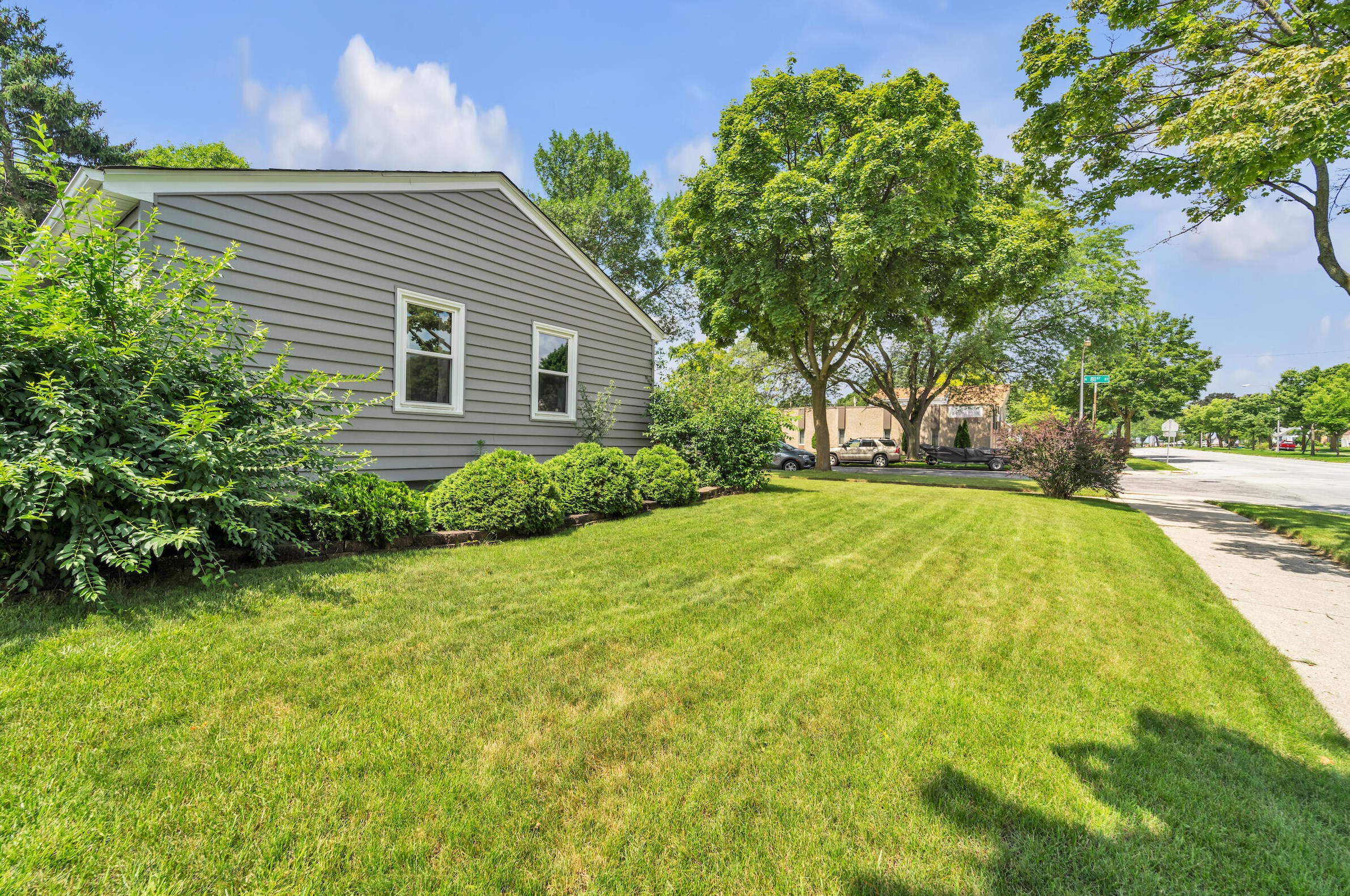 3322 81, Milwaukee WI 53213-1013 exterior