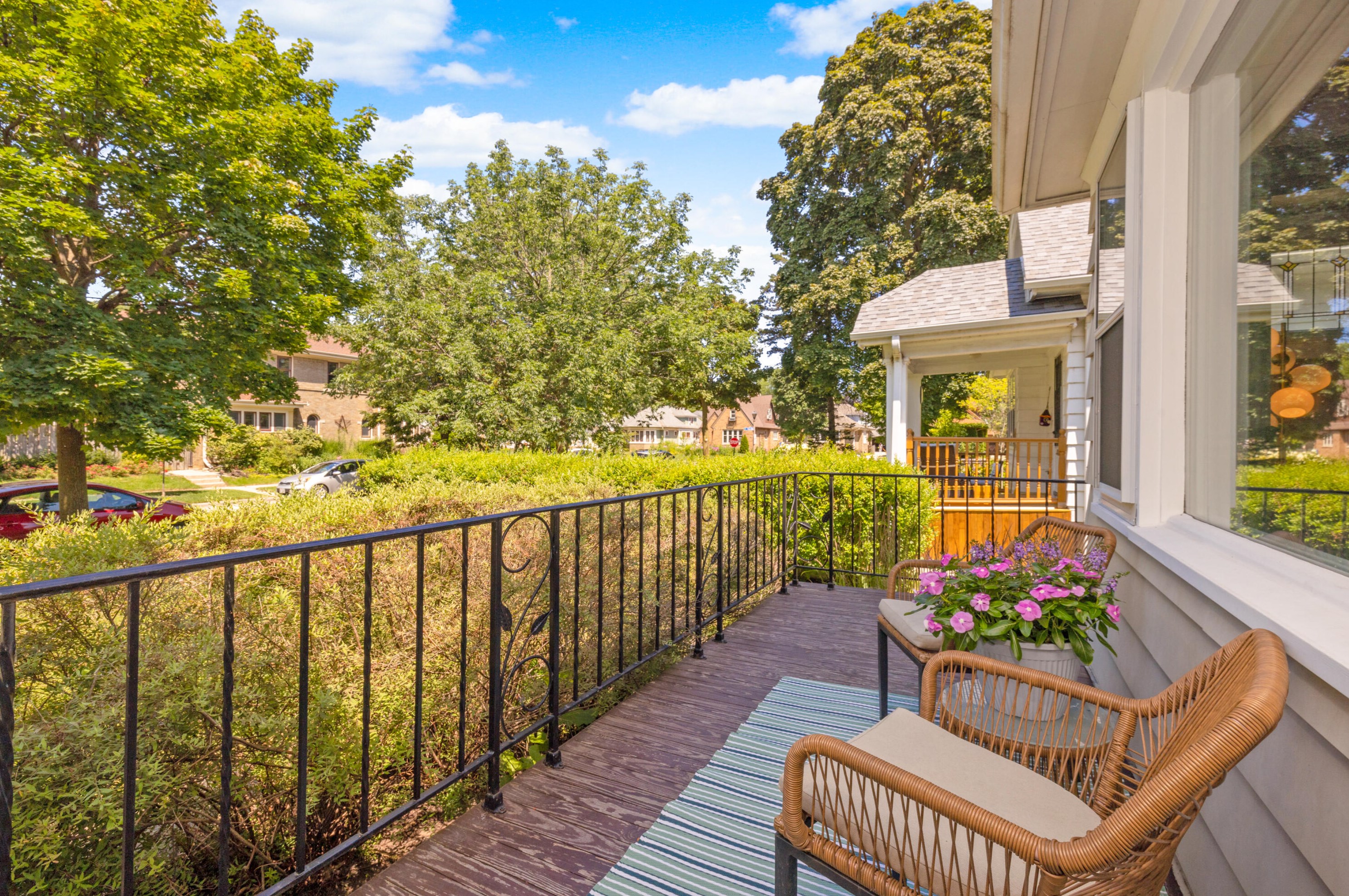 1413 E Elmdale Ct, Milwaukee, WI 53211