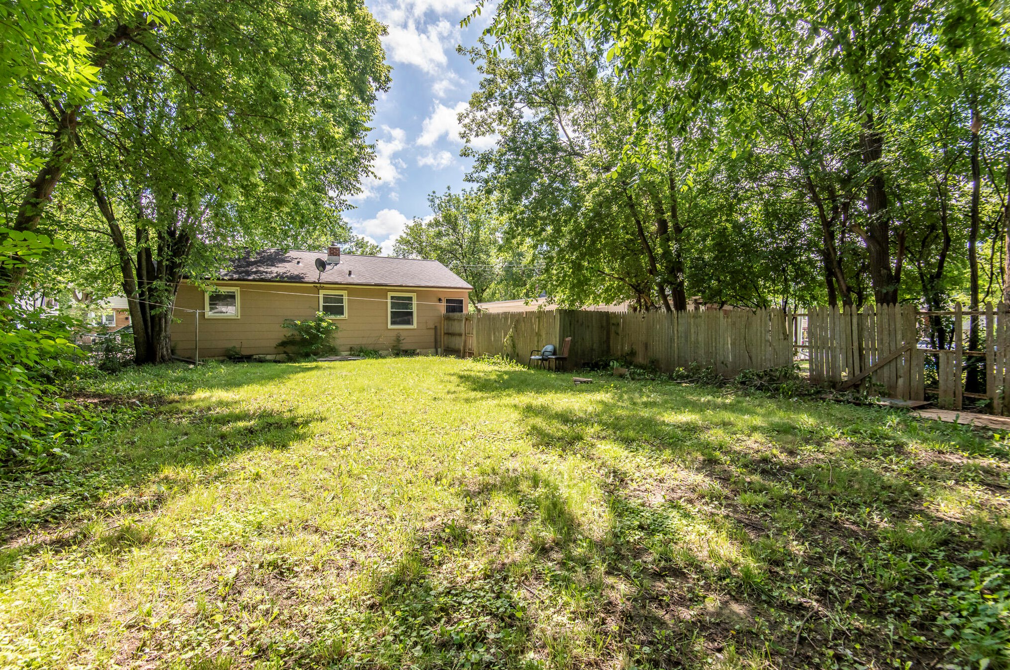 5811 N 62nd St, Milwaukee, WI 53218