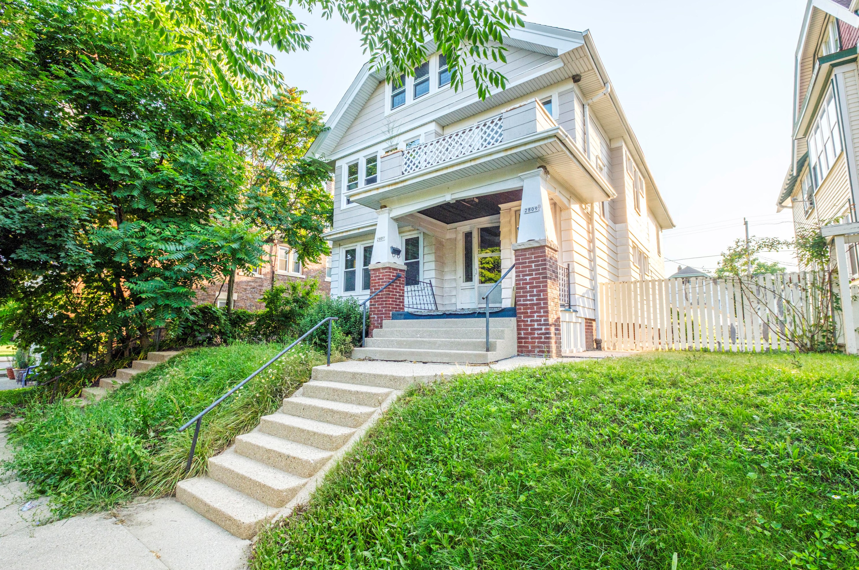 2807 Fratney St, Milwaukee, WI 53212-2651