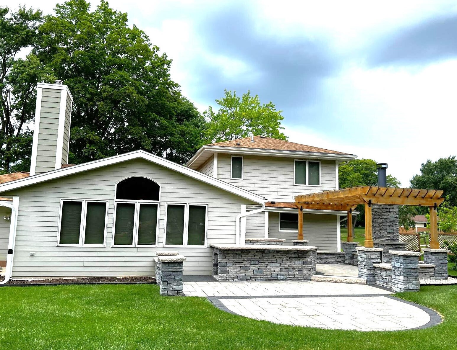 3290 Arroyo Rd, Brookfield, WI 53045