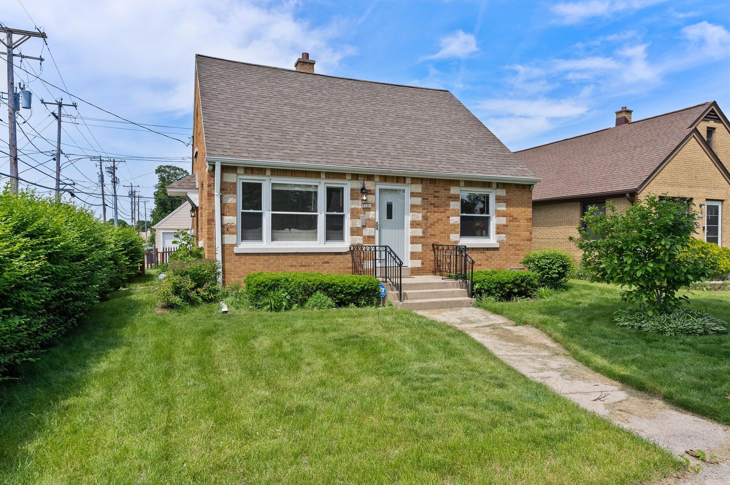 3121 77th St, Milwaukee WI  53219-3708 exterior