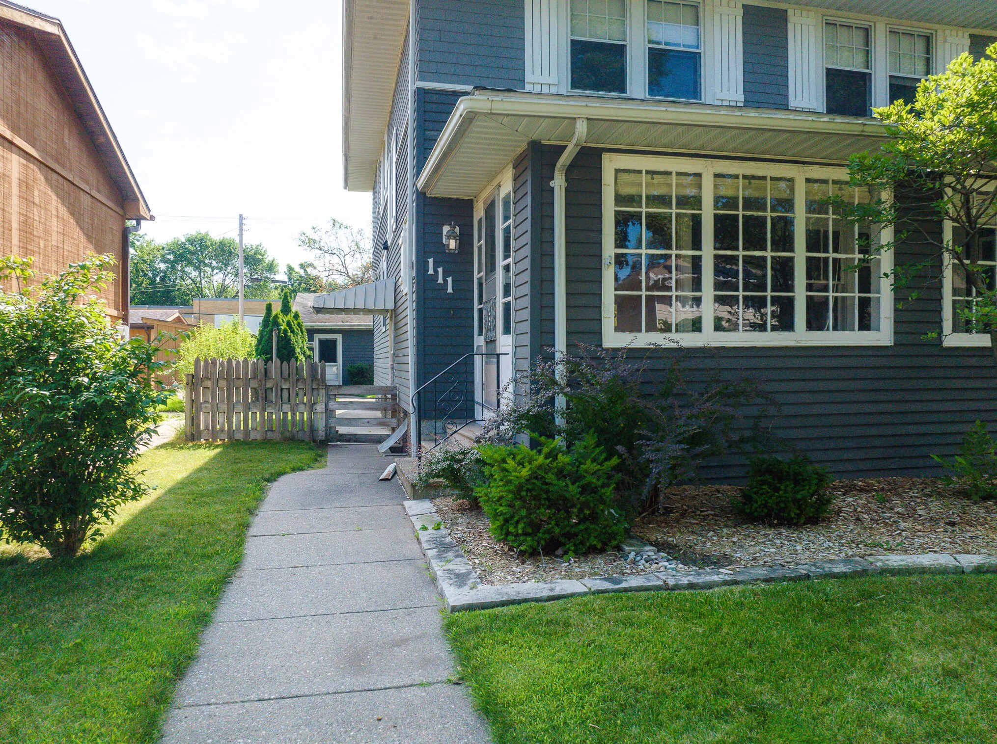111 17th Pl, La Crosse, WI 54601