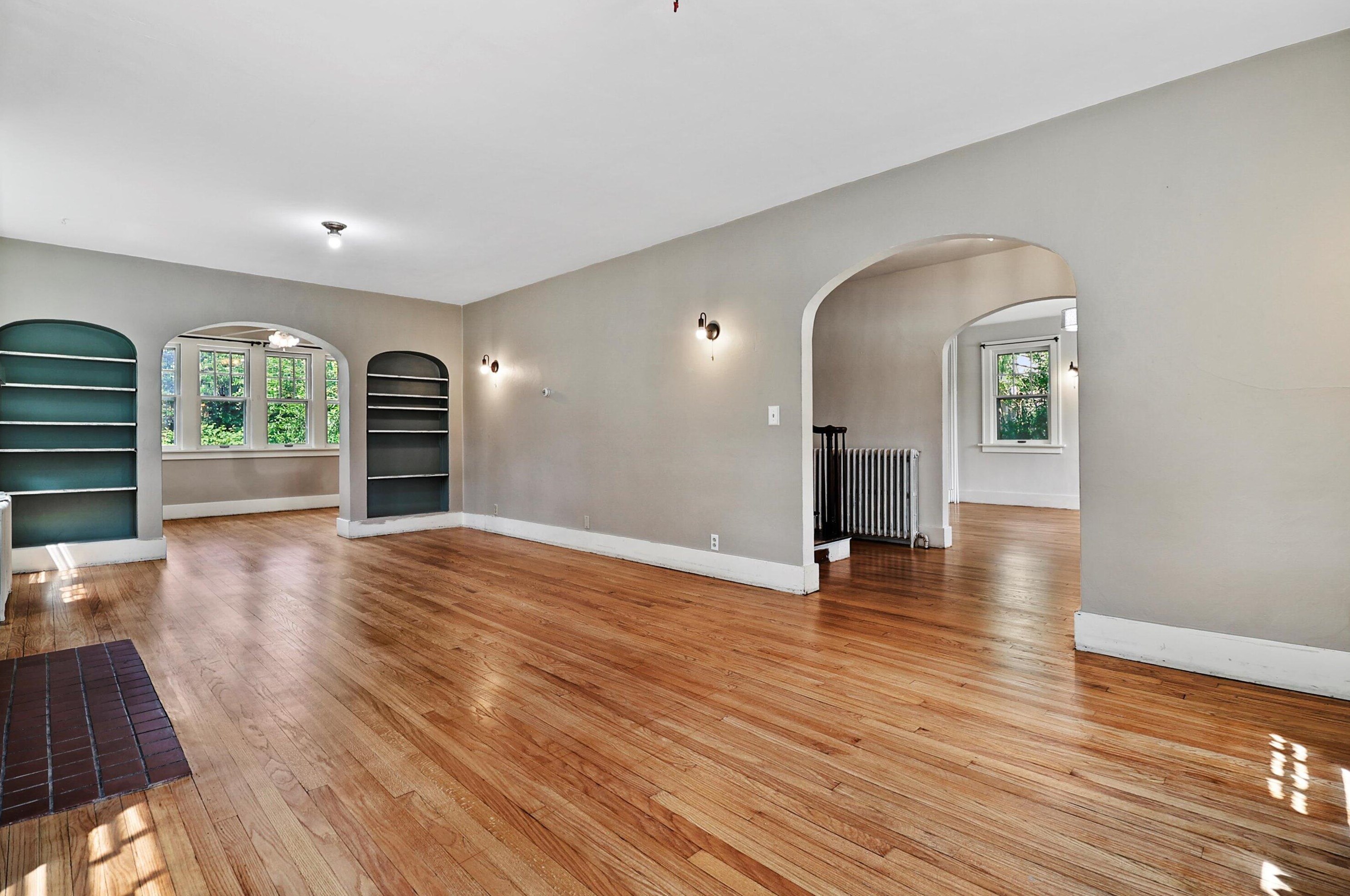210 N Broad St, Elkhorn, WI 53121