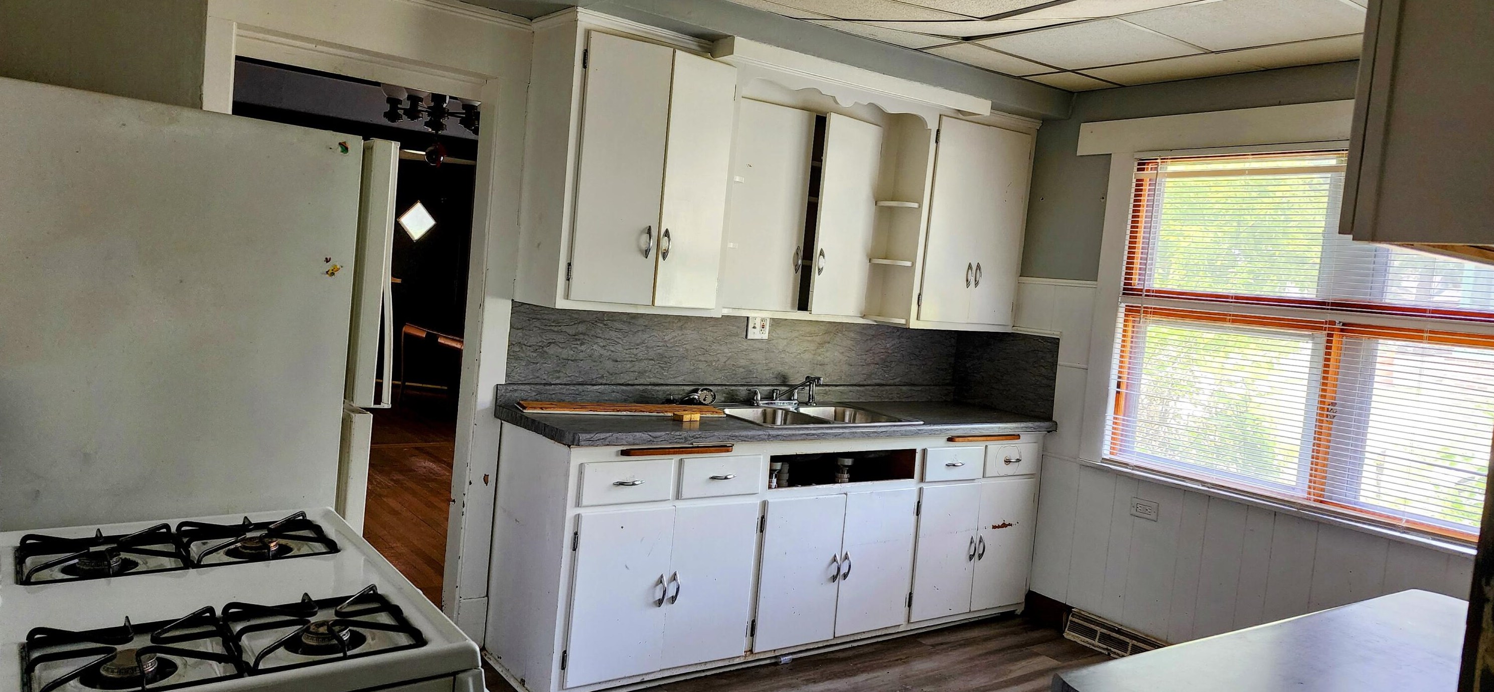 2200 84th St, Milwaukee, WI 53227-1740