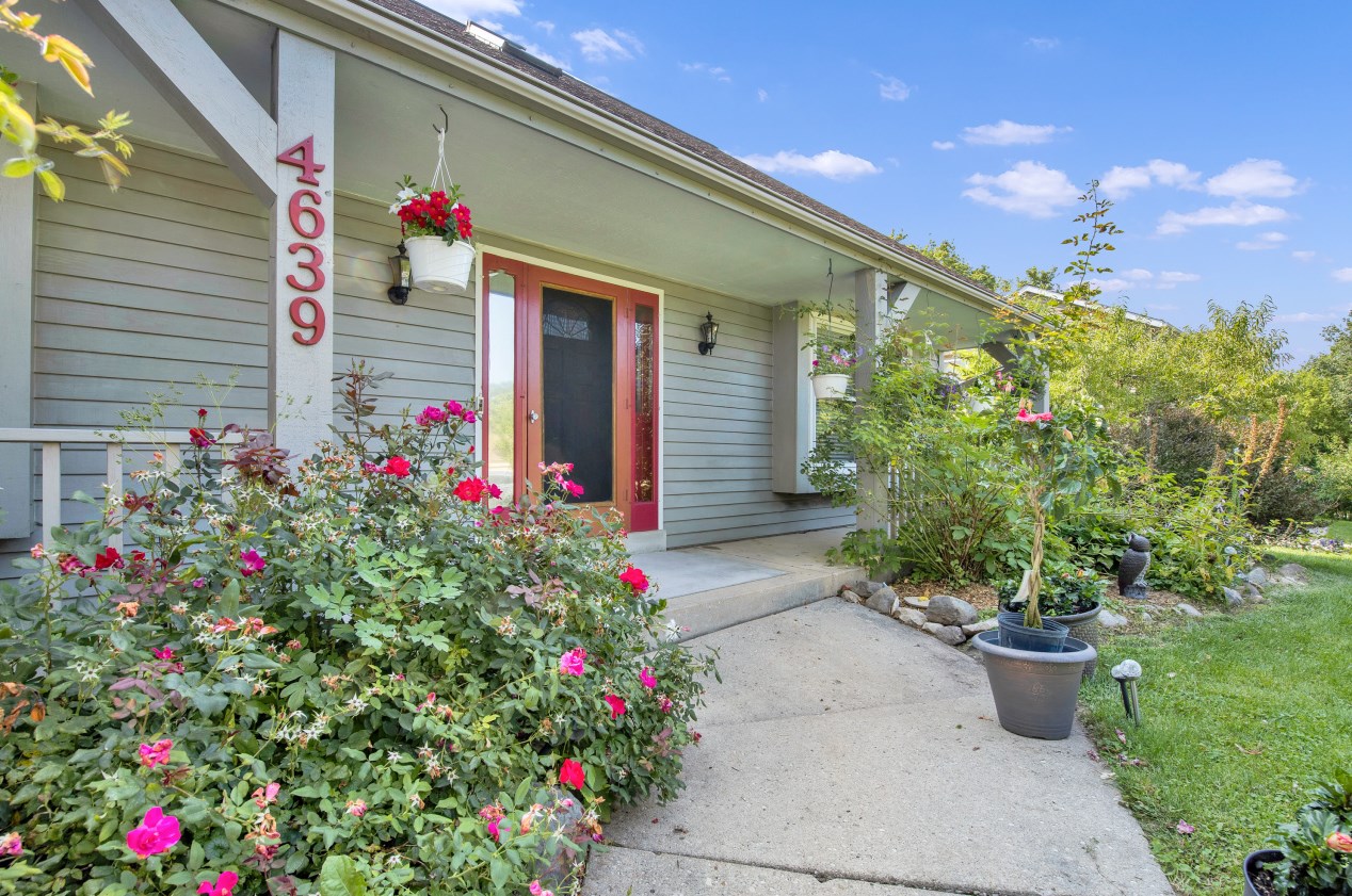 4639 S 110th St, Milwaukee, WI 53228