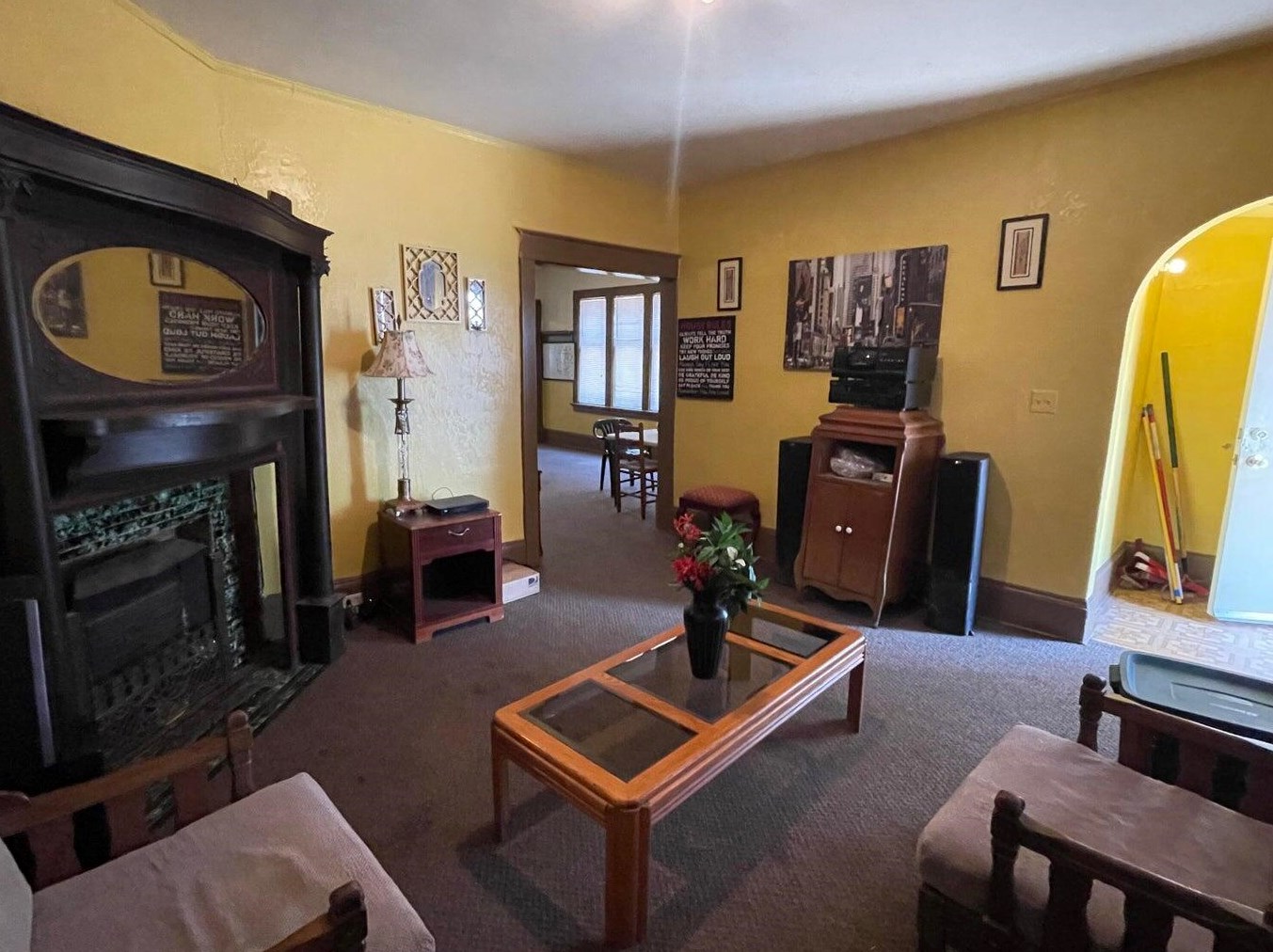 912 W Hadley St, Milwaukee, WI 53206