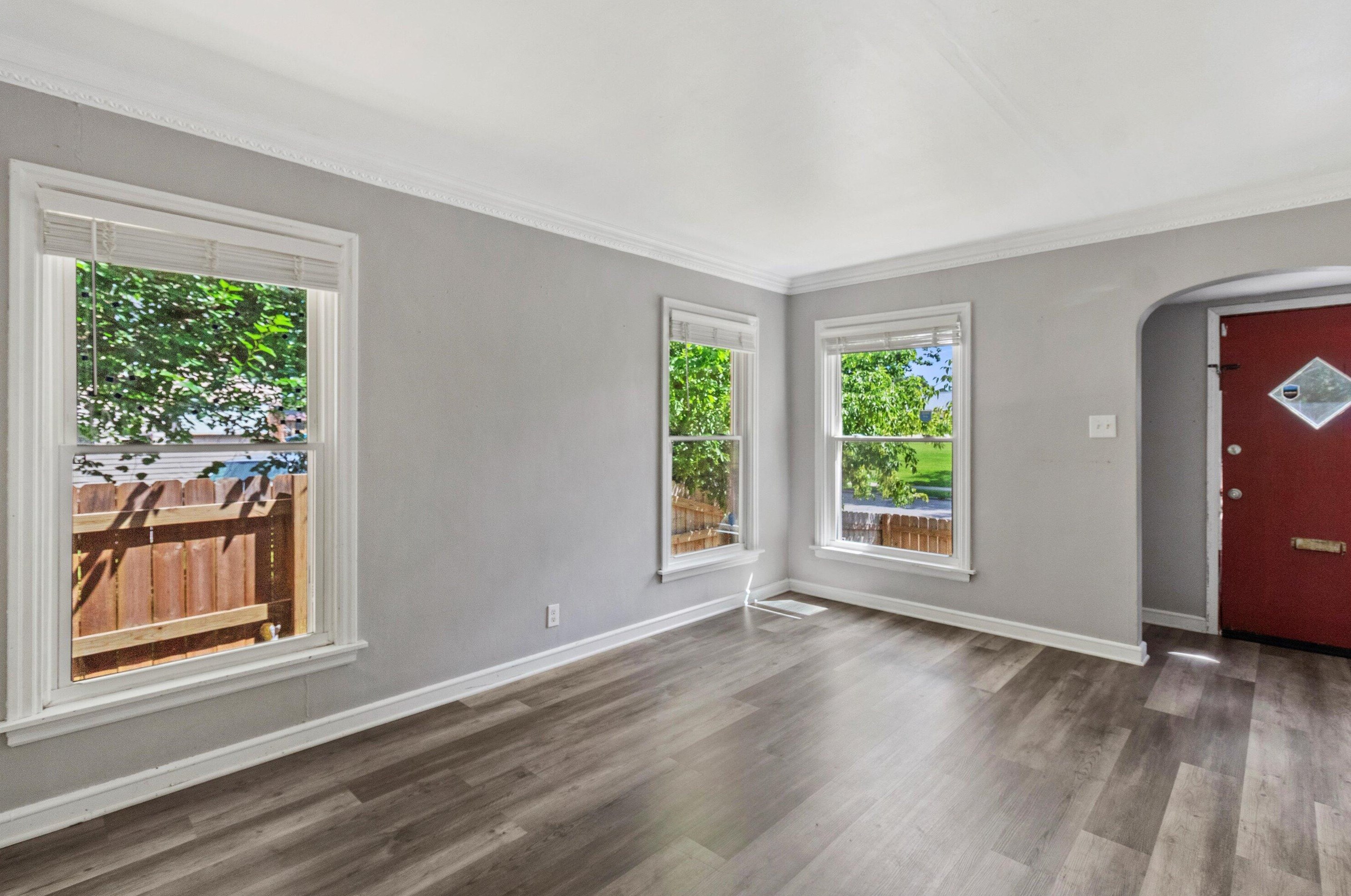 4216 Burleigh St, Milwaukee WI 53210-1761 exterior