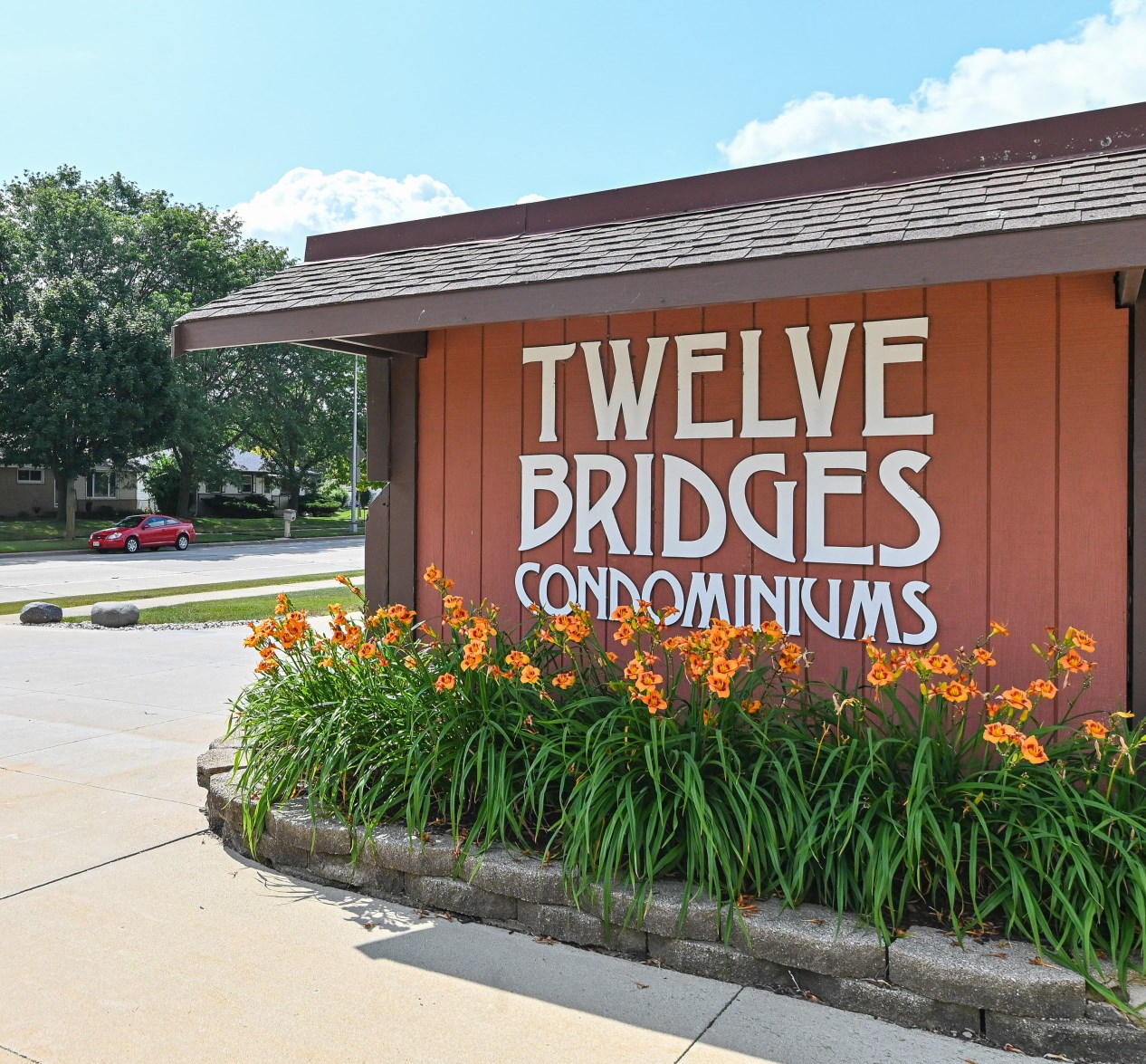 3915 84th St, Milwaukee WI 53228-2343 exterior