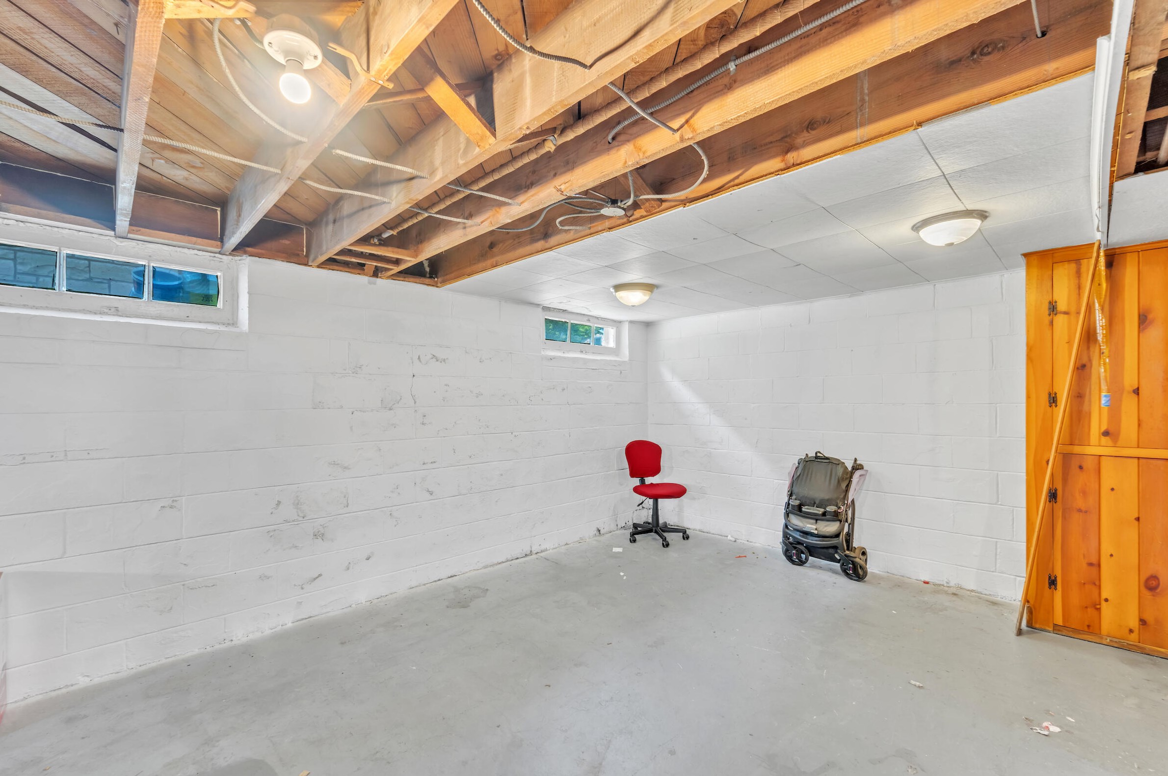 2318 55th St, Milwaukee WI  53219-2210 exterior