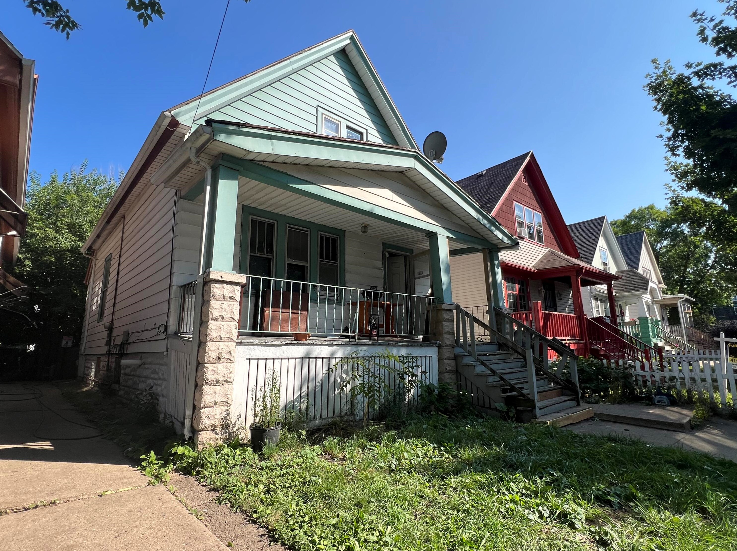 1524 S Comstock Ave, Milwaukee, WI 53204