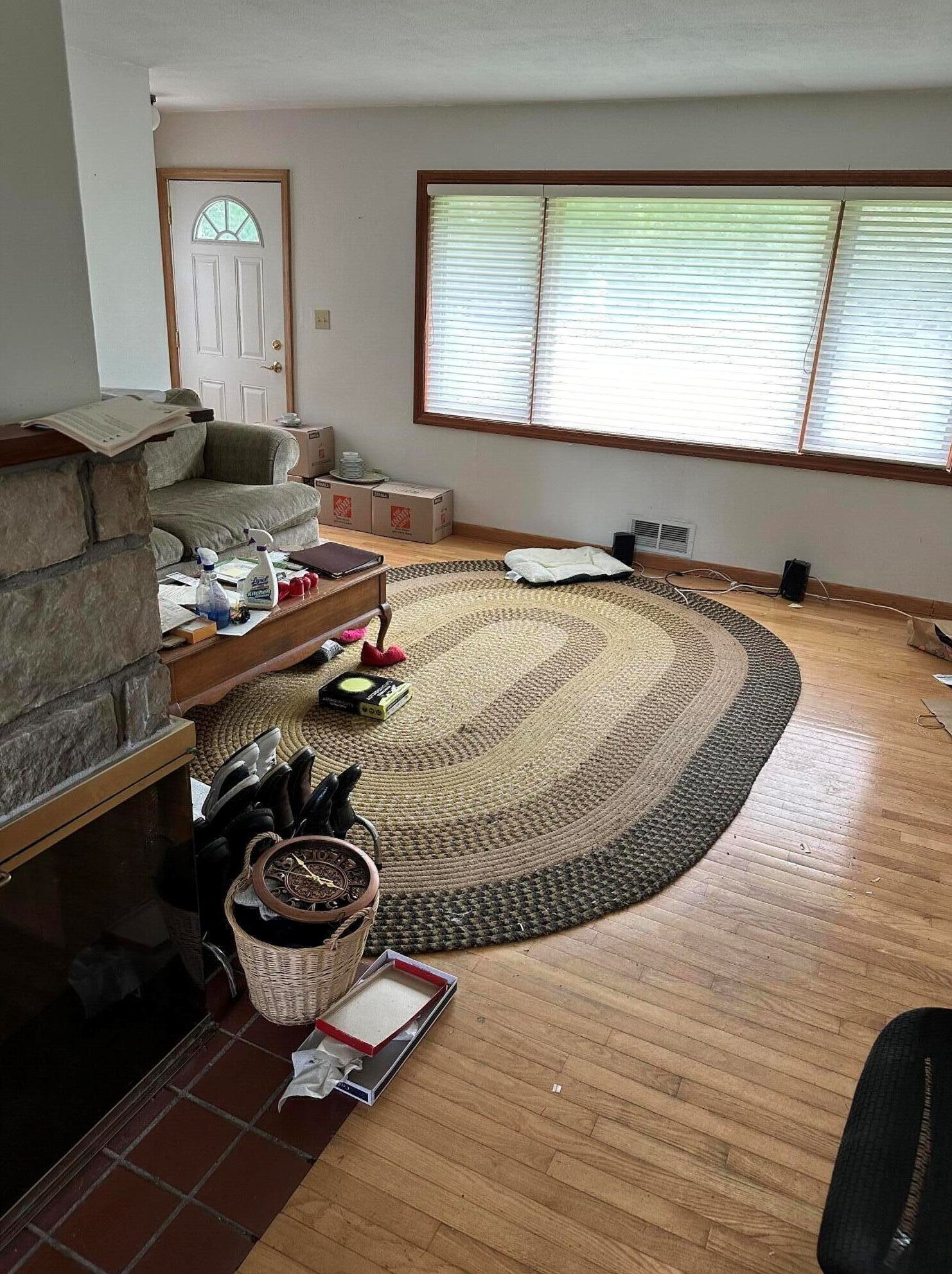 405 Lynnwood Ln, Brookfield, WI 53005