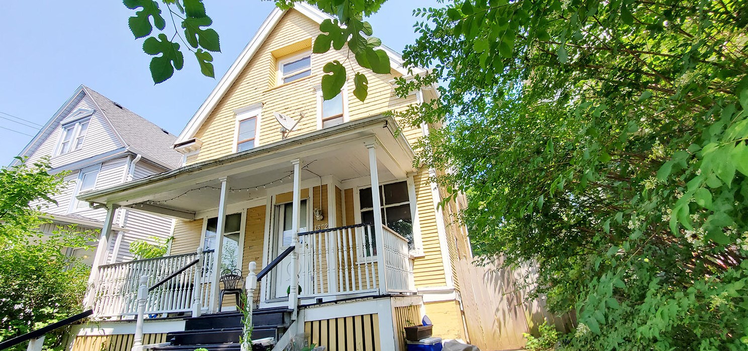 1332 N 31st St, Milwaukee, WI 53208