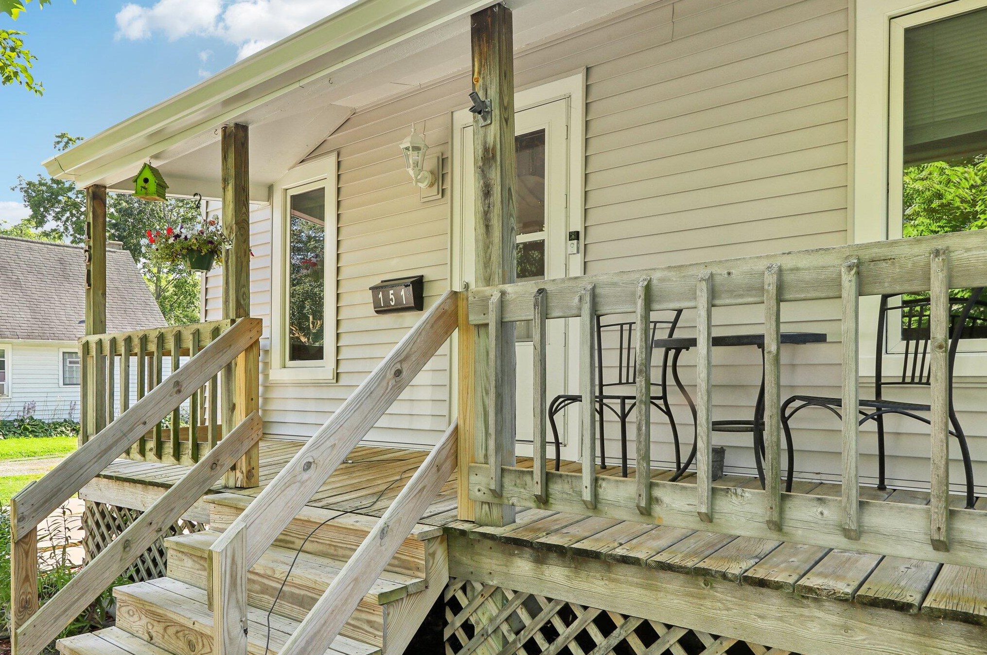 151 Ormsby St, Pewaukee, WI 53072