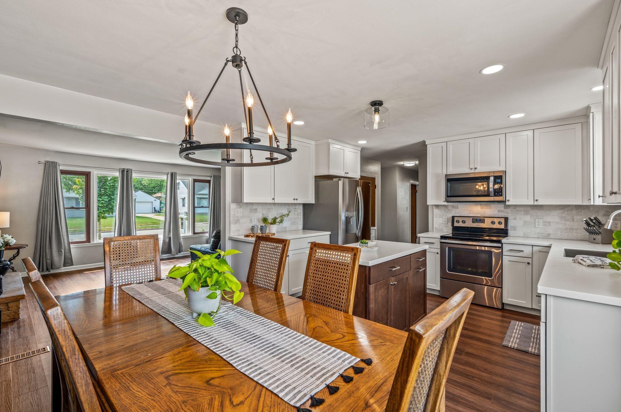 3652 88th St, Milwaukee WI  53228-1532 exterior