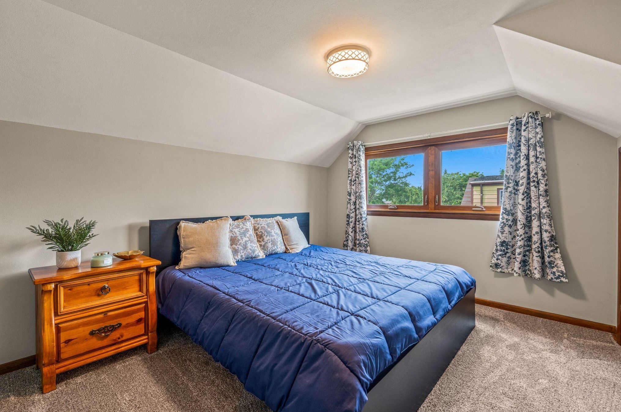 3652 88th St, Milwaukee WI  53228-1532 exterior