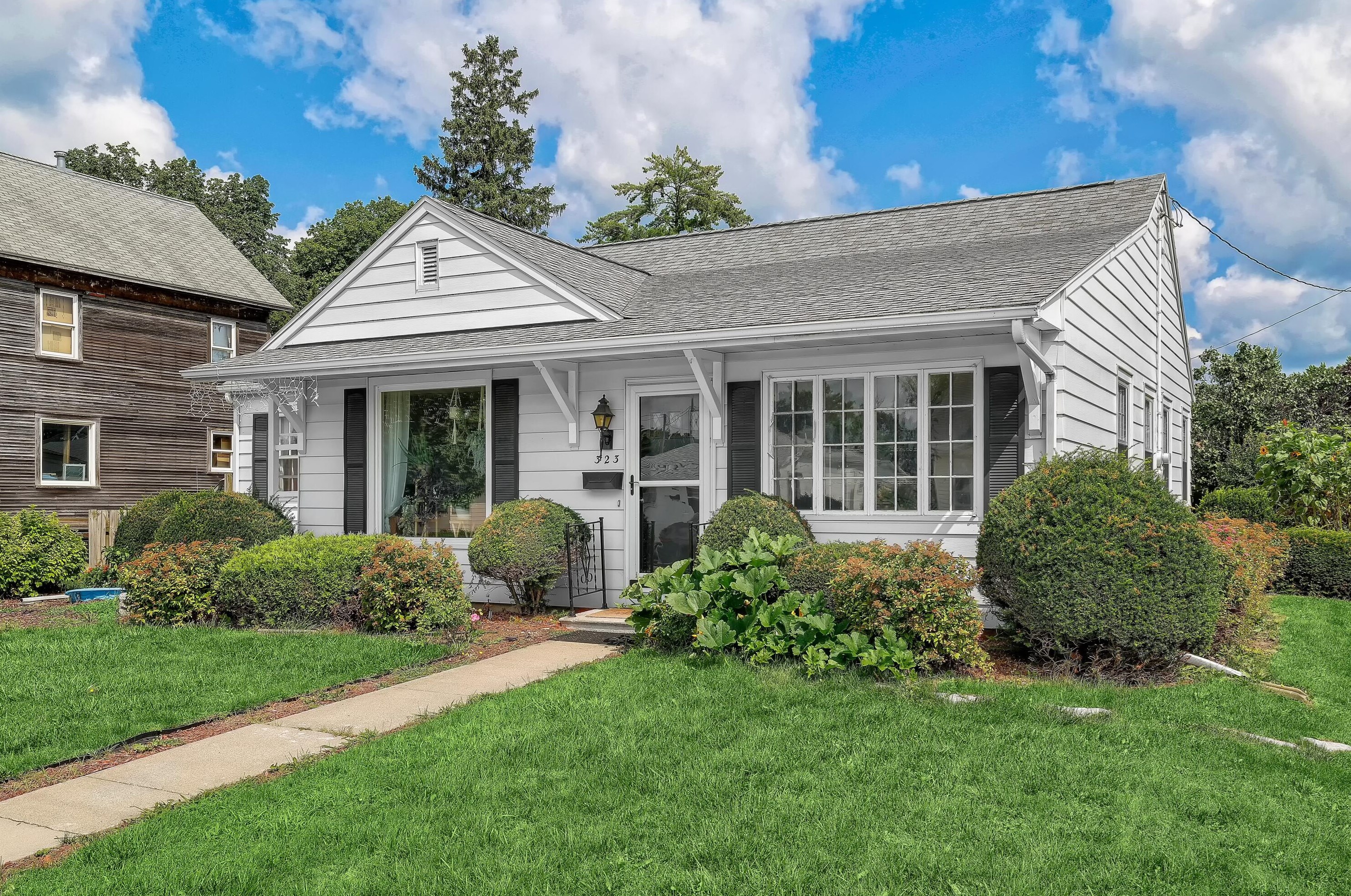 323 Main St, Caledonia, MN 55921