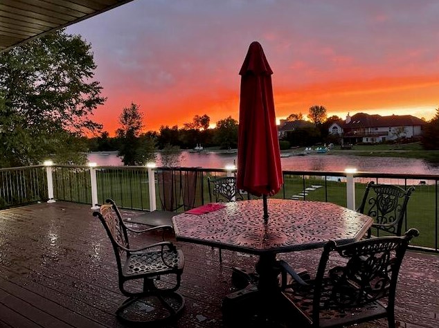 475 Red Pine Cir, Dousman, WI 53118-8831