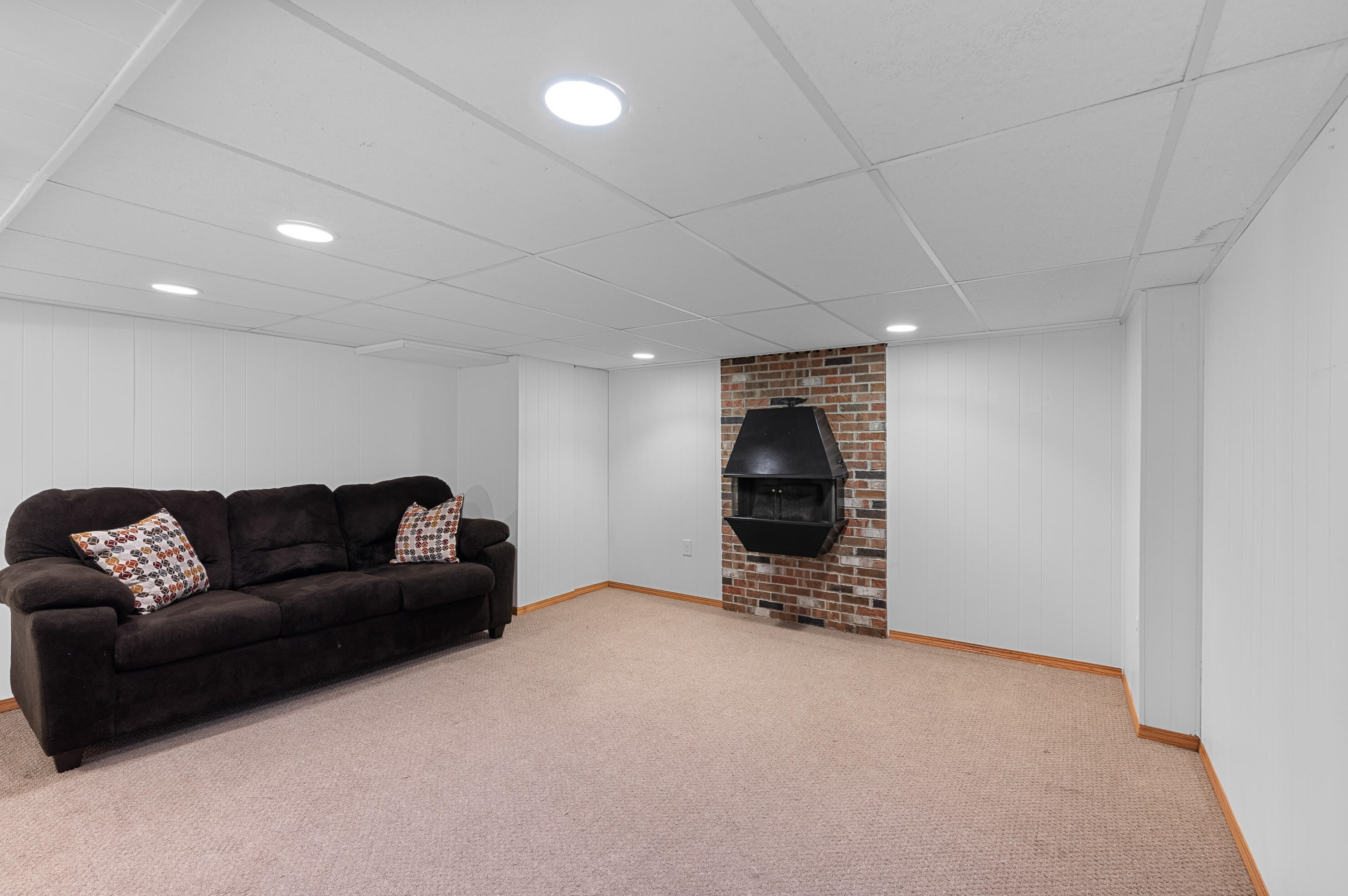 2551 93, Milwaukee WI 53226-1703 exterior