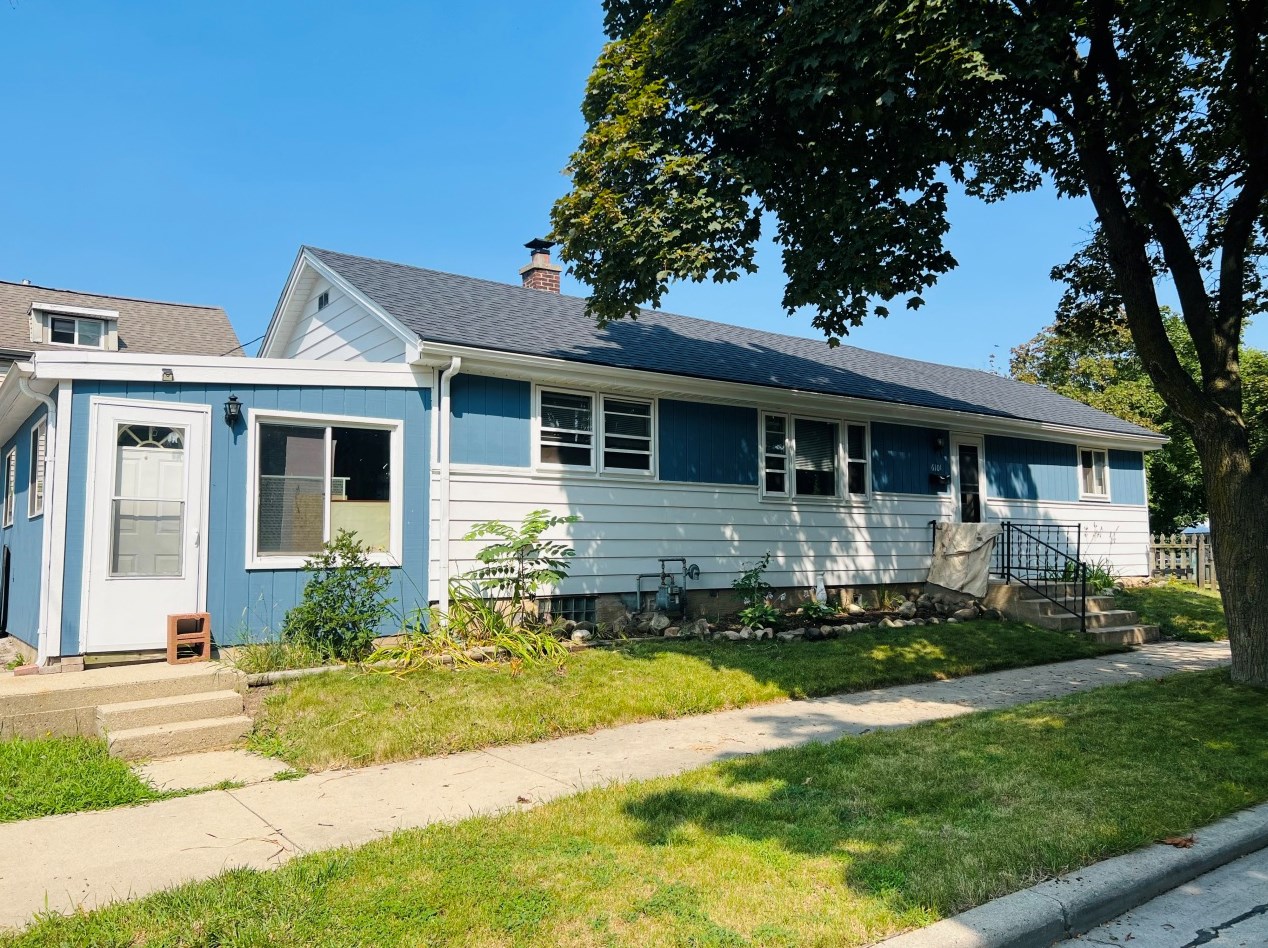 6101 W Fairview Ave, Milwaukee, WI 53214