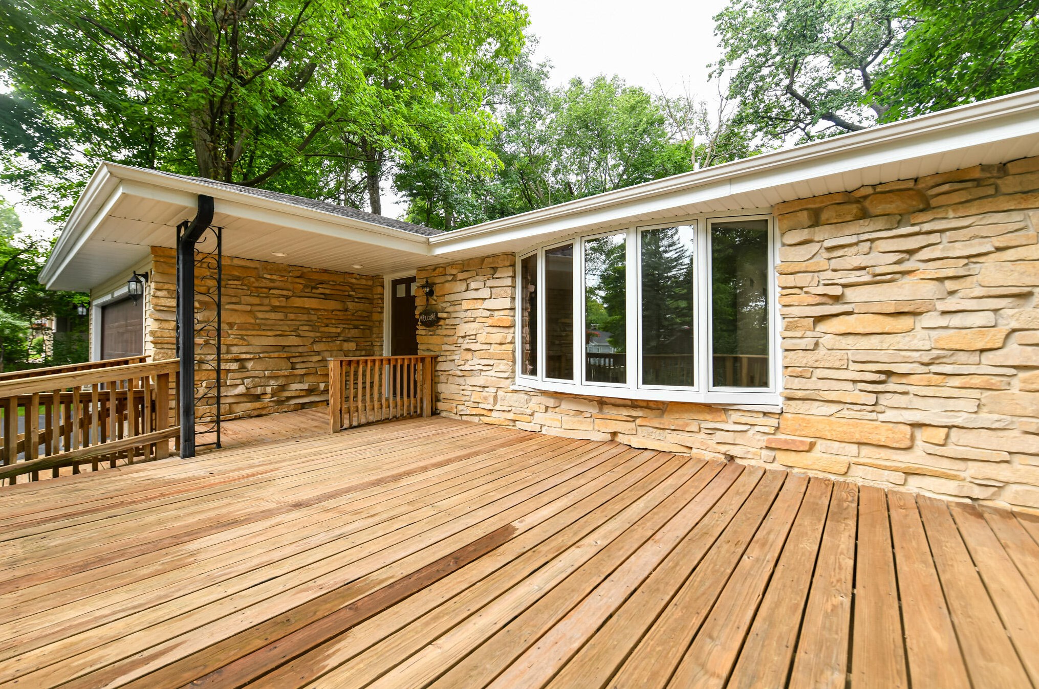 1265 Parkway Dr, Brookfield, WI 53005