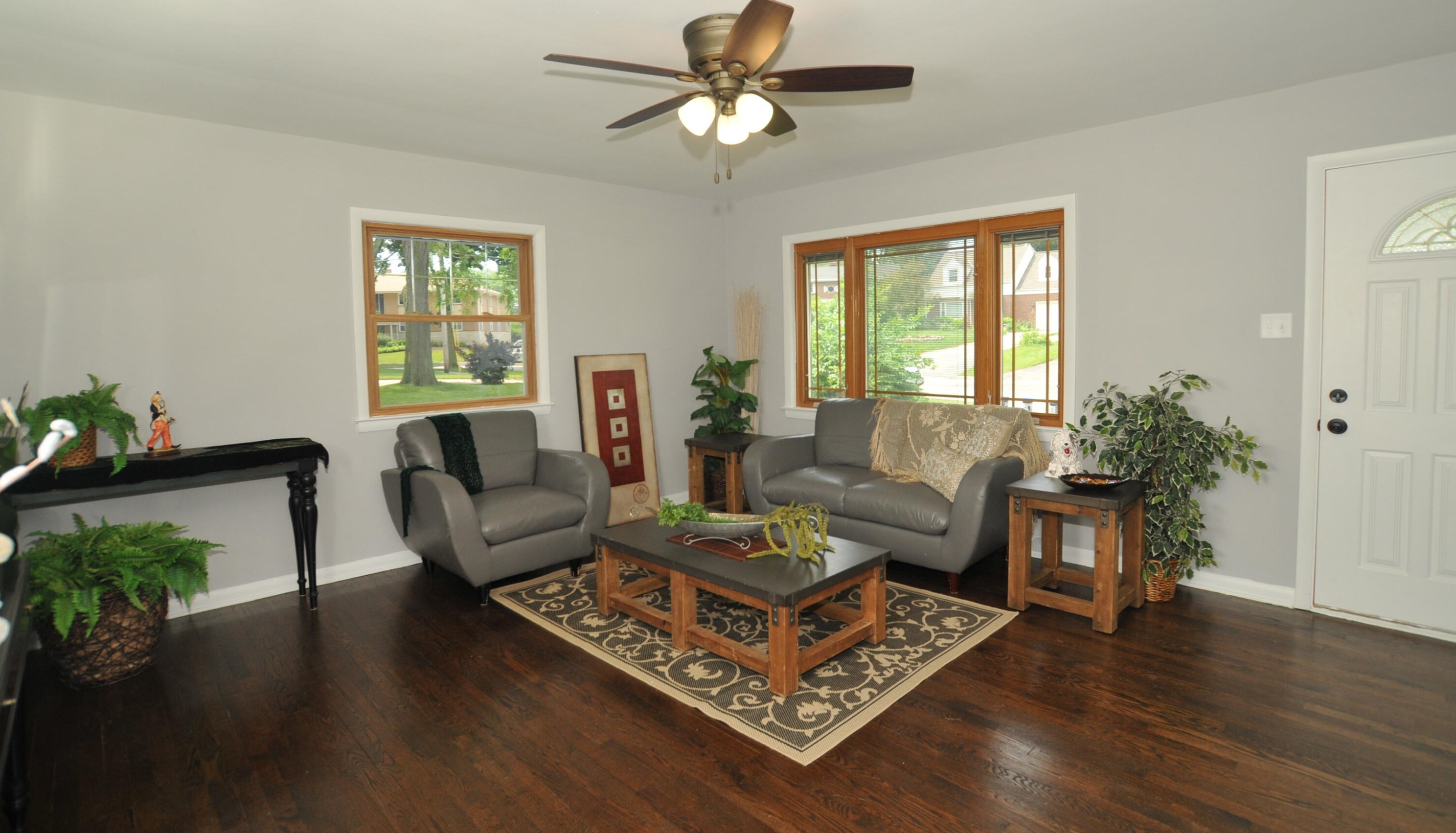 2448 111, Milwaukee WI 53226-4111 exterior