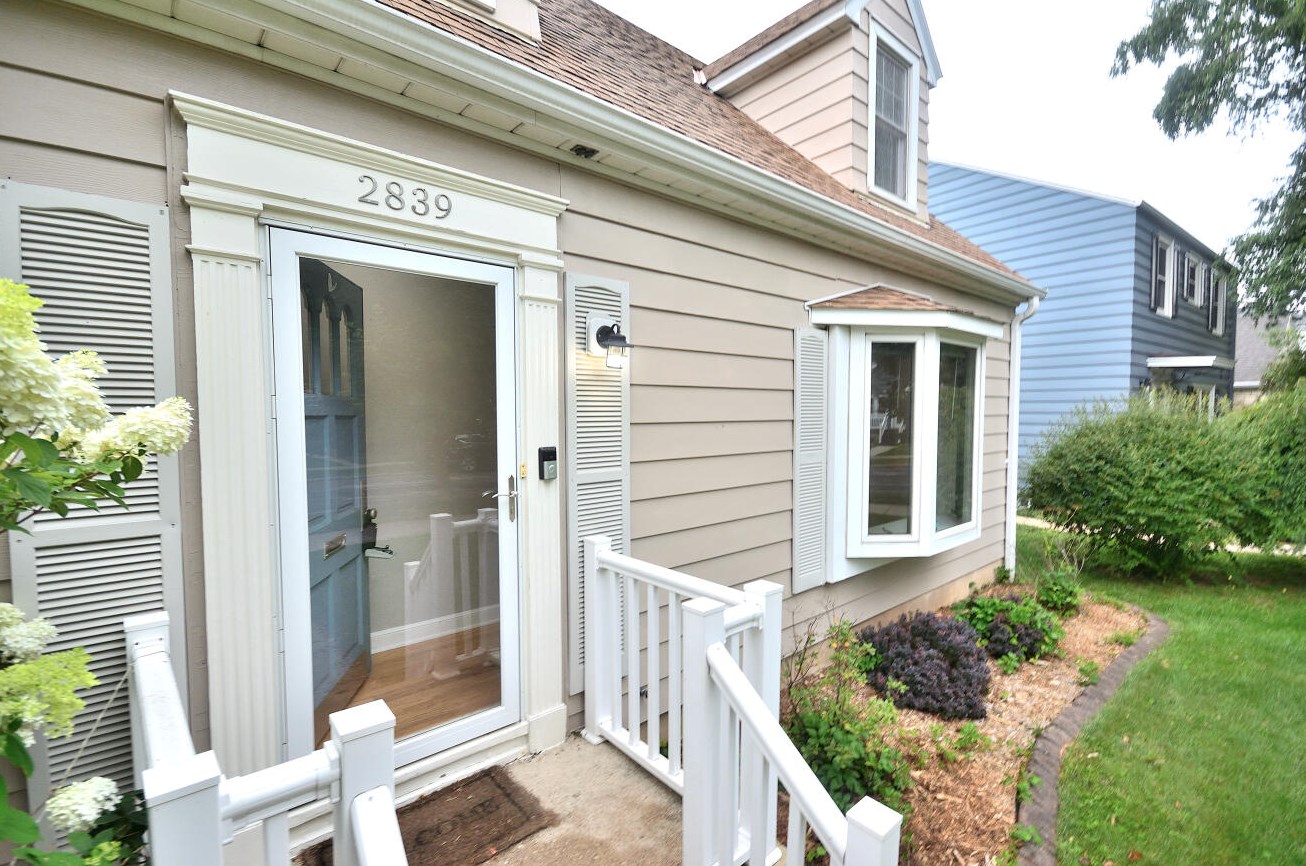 2839 N 75th St, Milwaukee, WI 53210