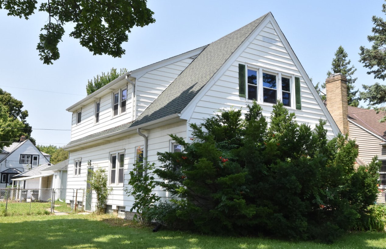 3703 N 40th St, Milwaukee, WI 53216