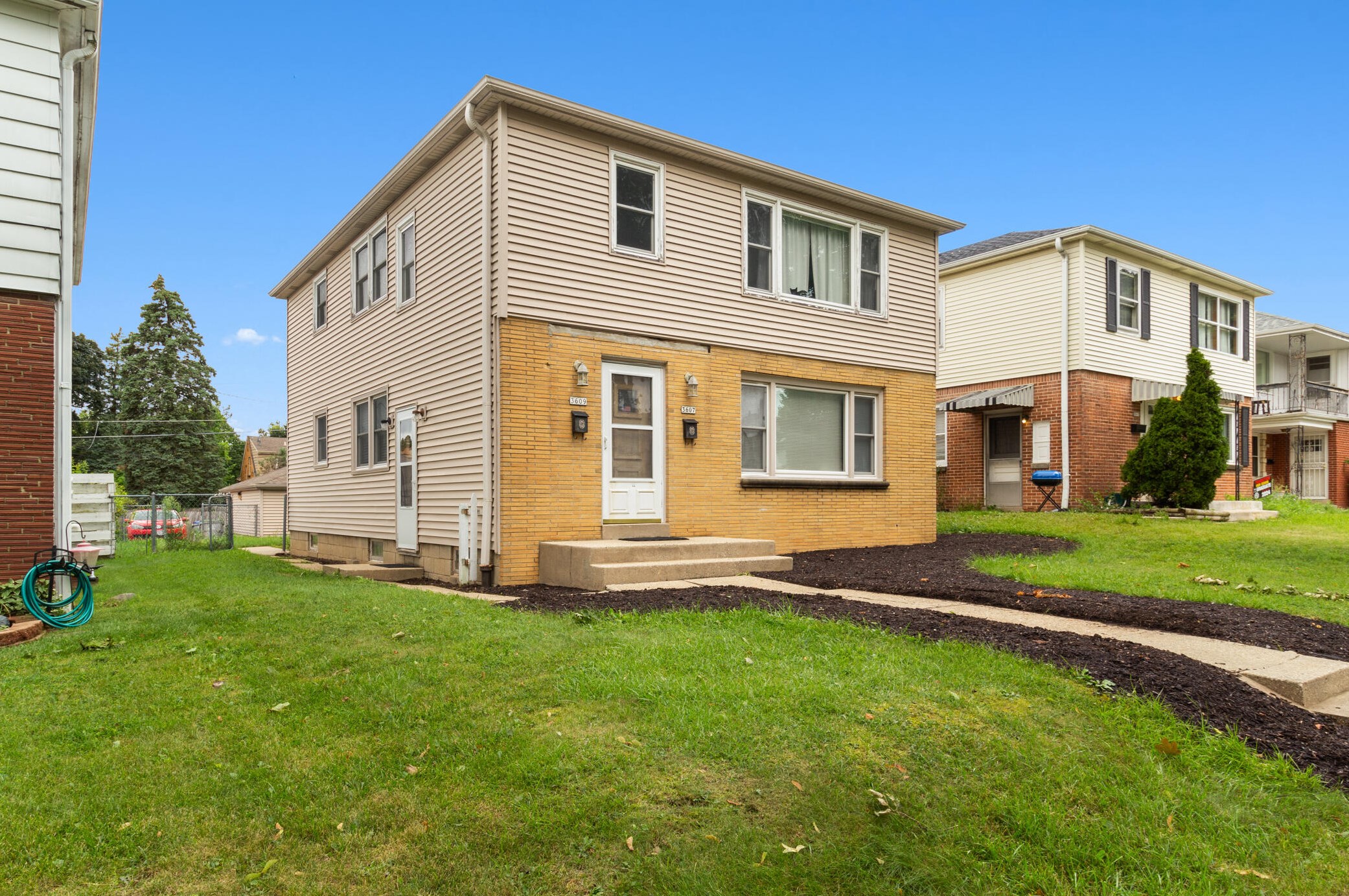 3607 N 85th St, Milwaukee, WI 53222