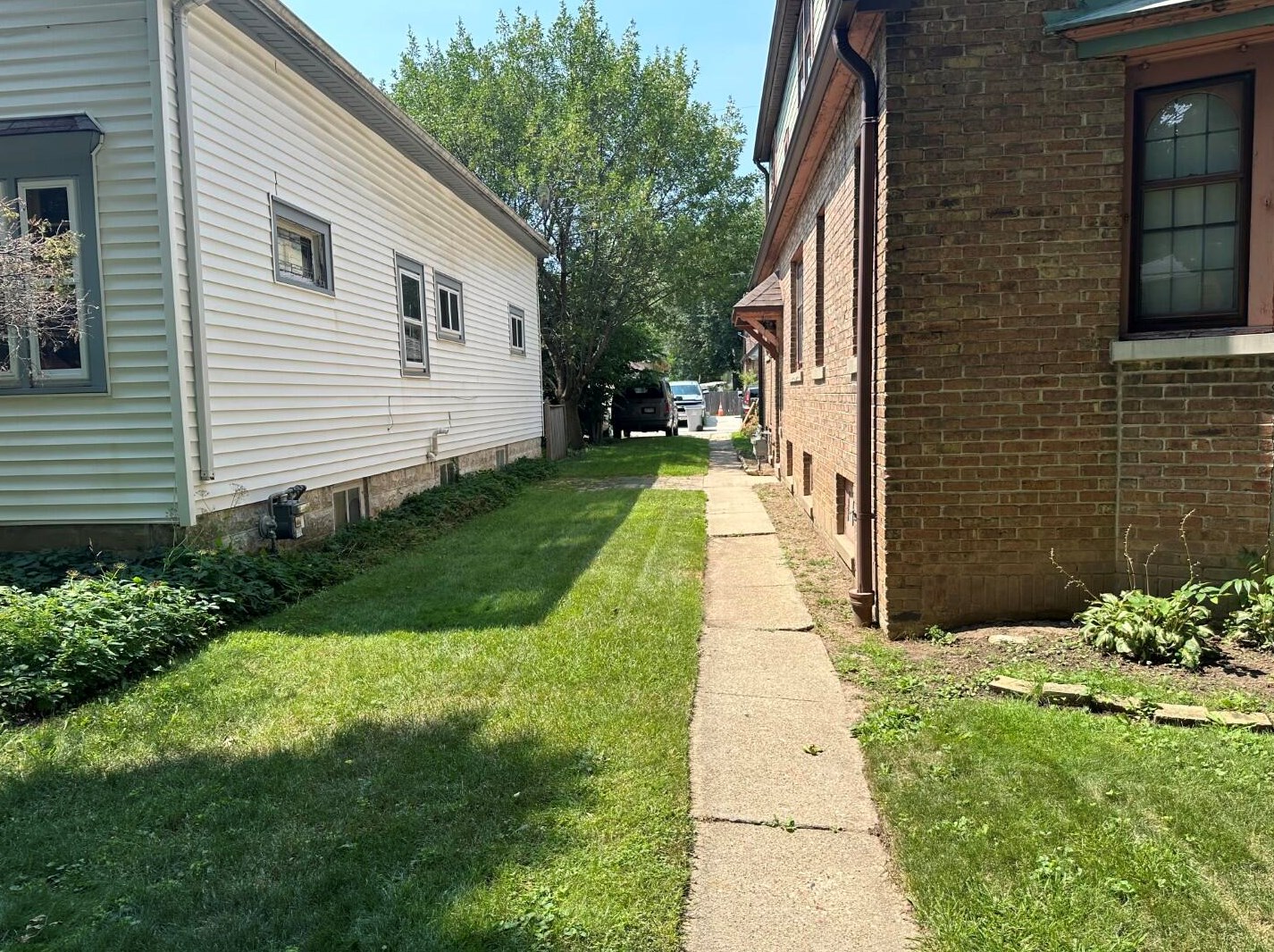 3937 N 40th St #3939, Milwaukee, WI 53216