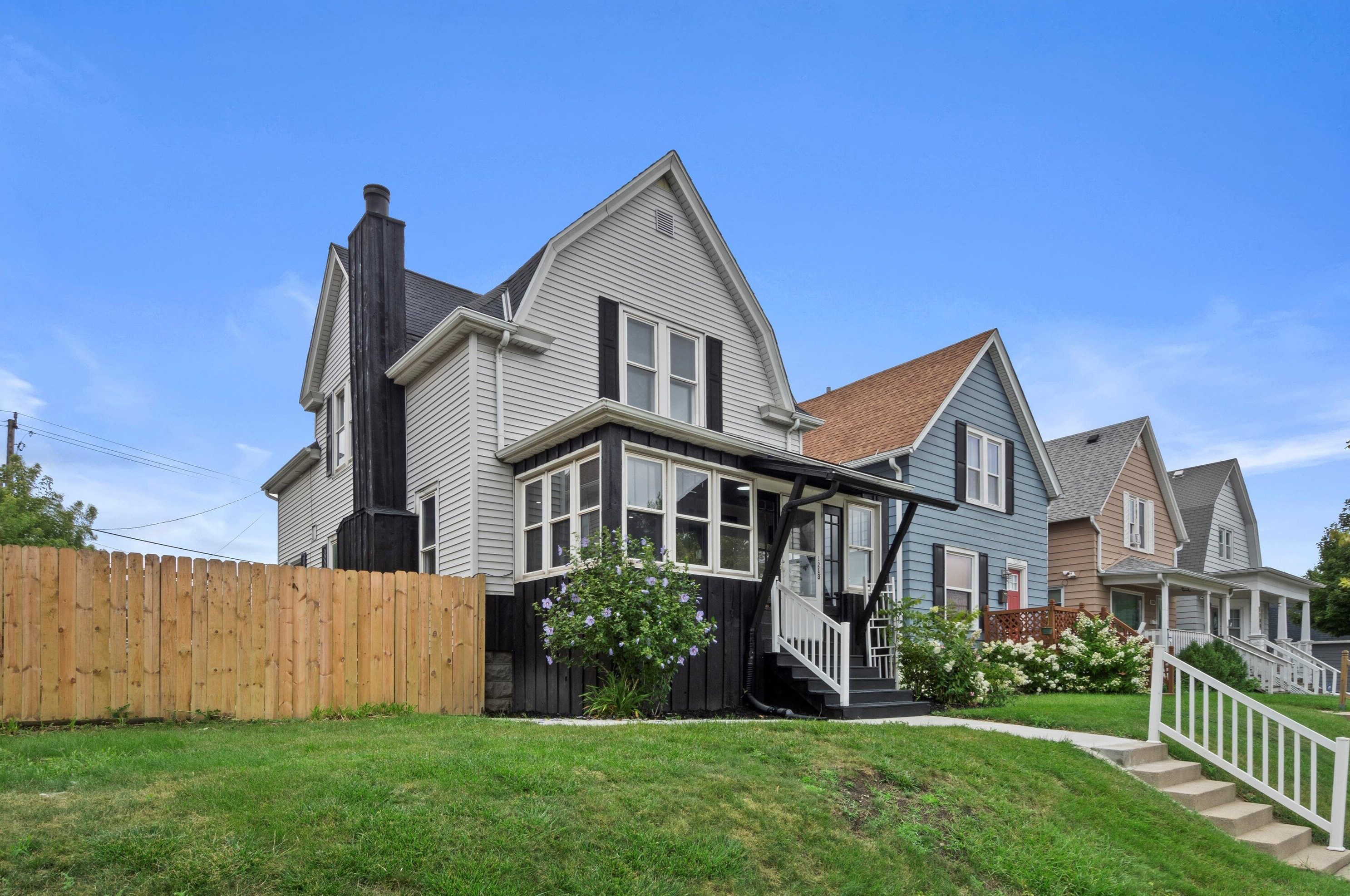 1213 S 57th St, Milwaukee, WI 53214