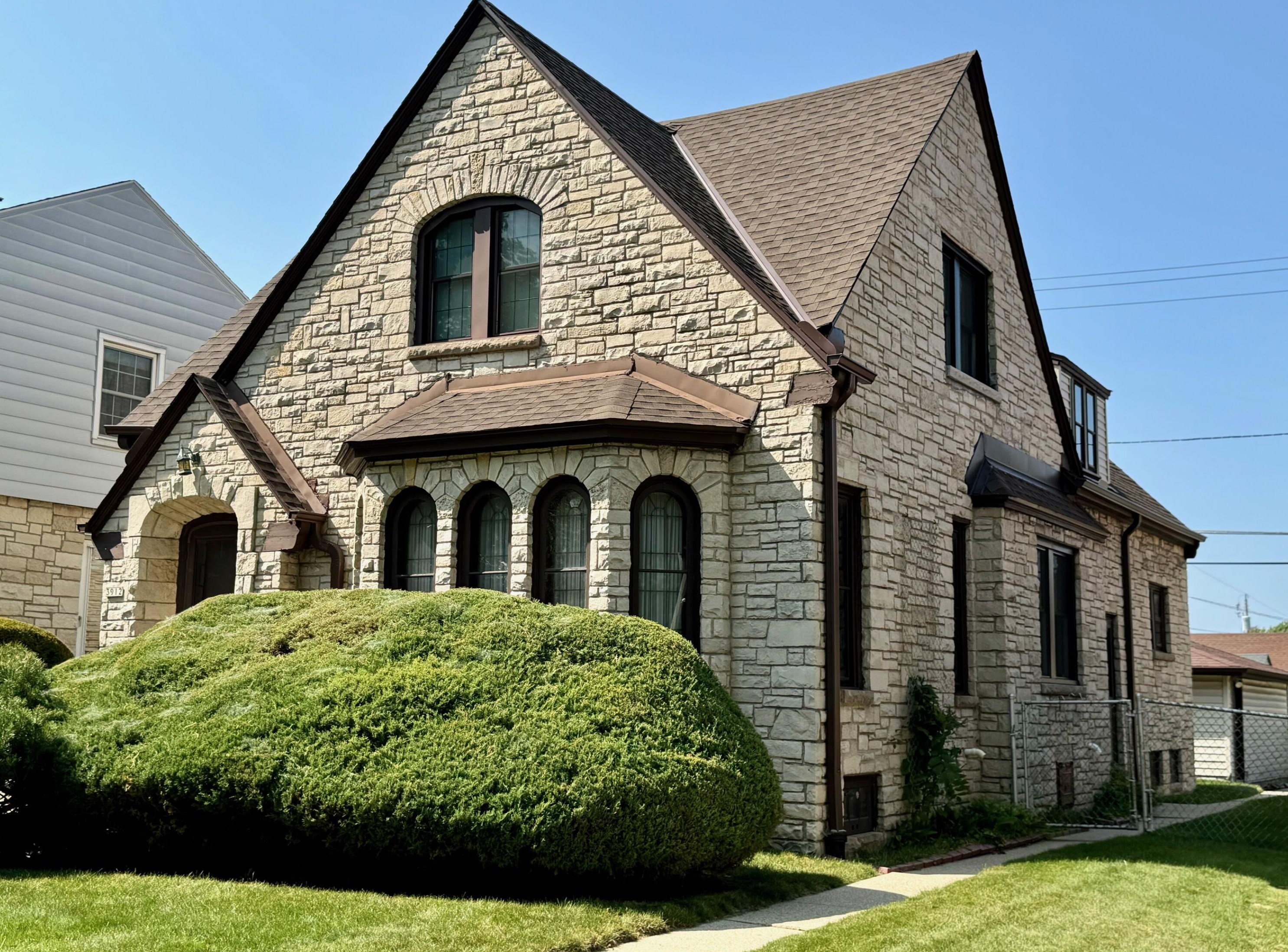 3912 W Oklahoma Ave, Milwaukee, WI 53215