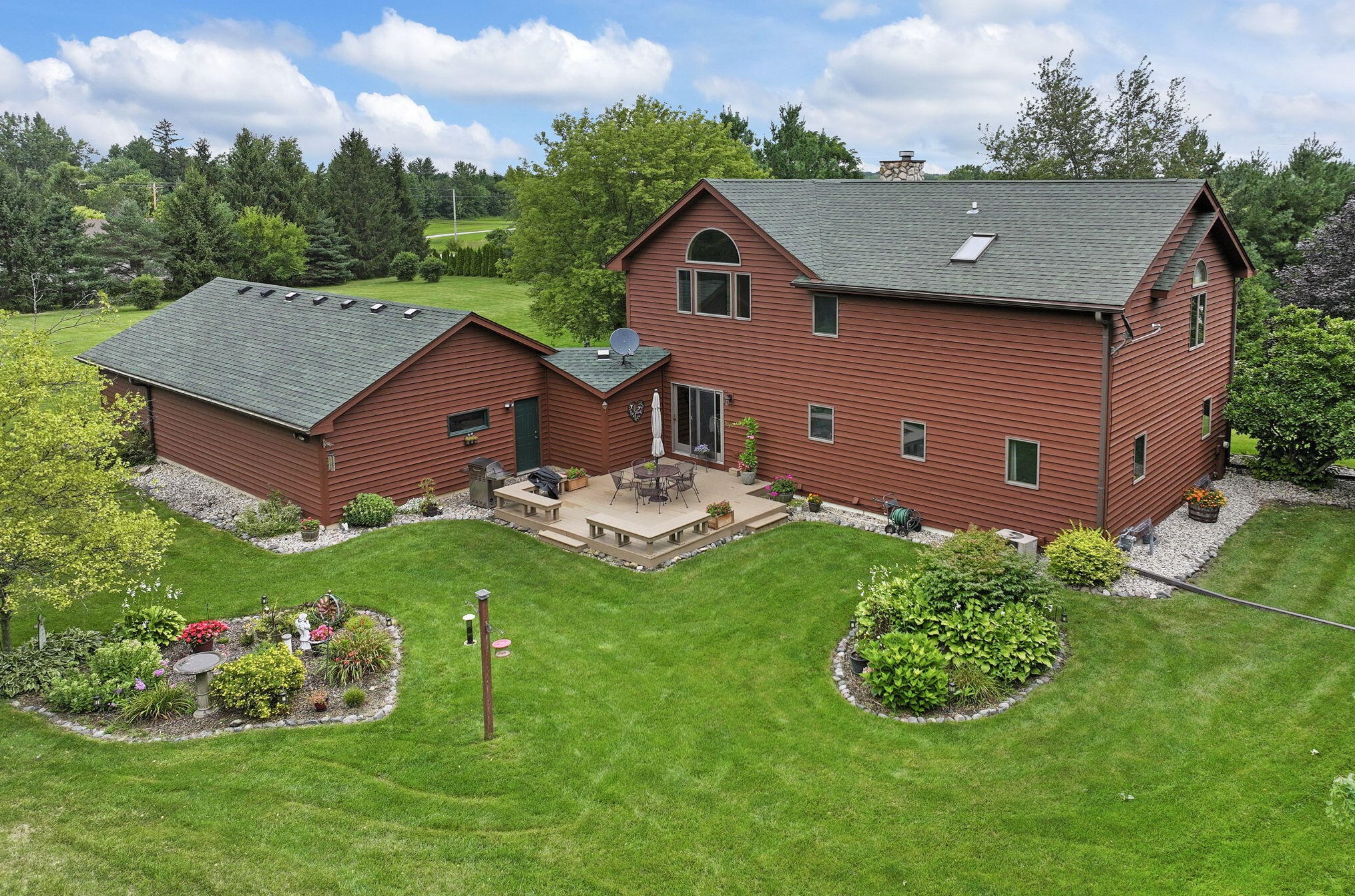 23020 County Line Rd, Kansasville, WI 53139