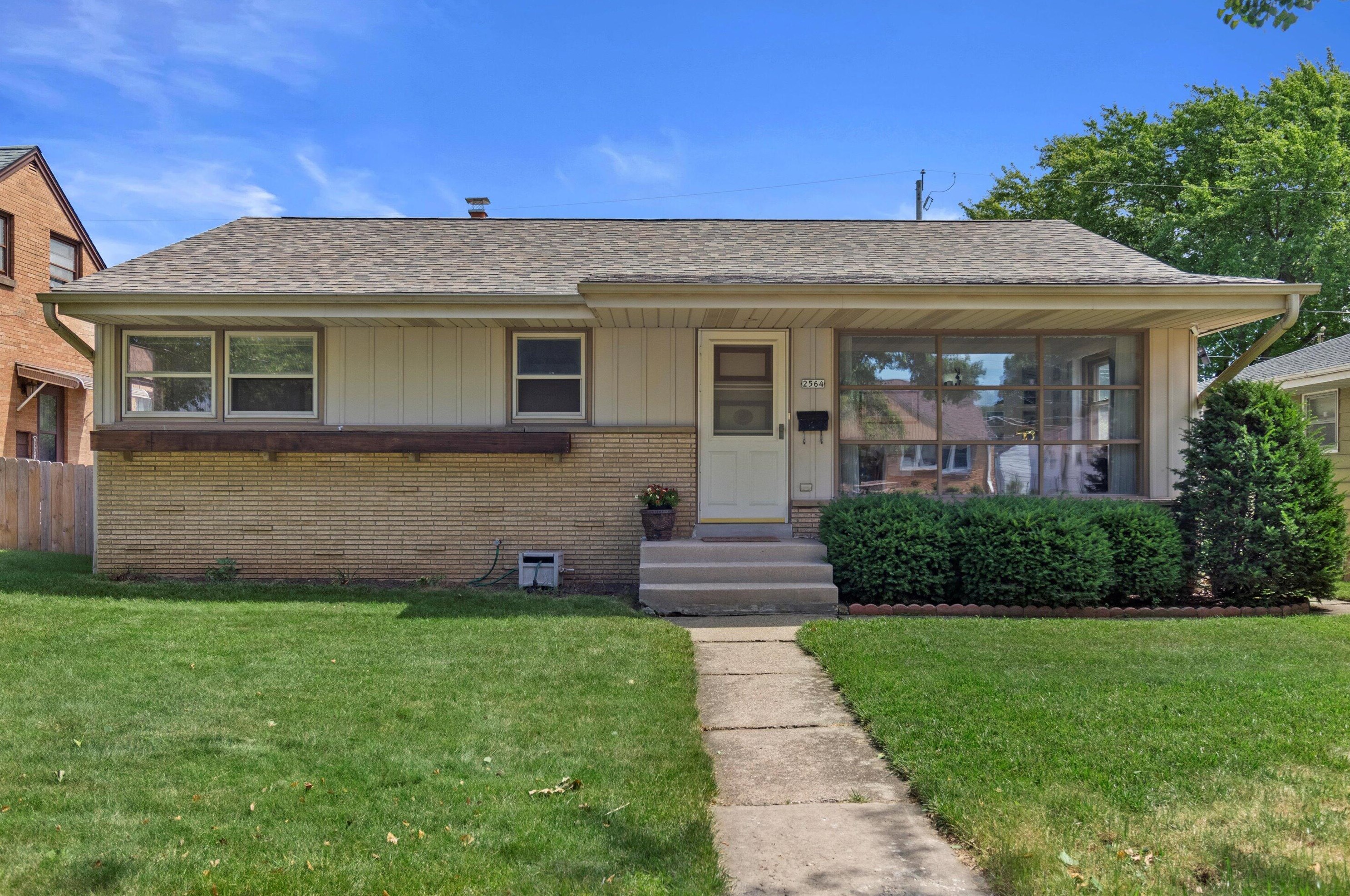 2564 S 65th St, Milwaukee, WI 53219