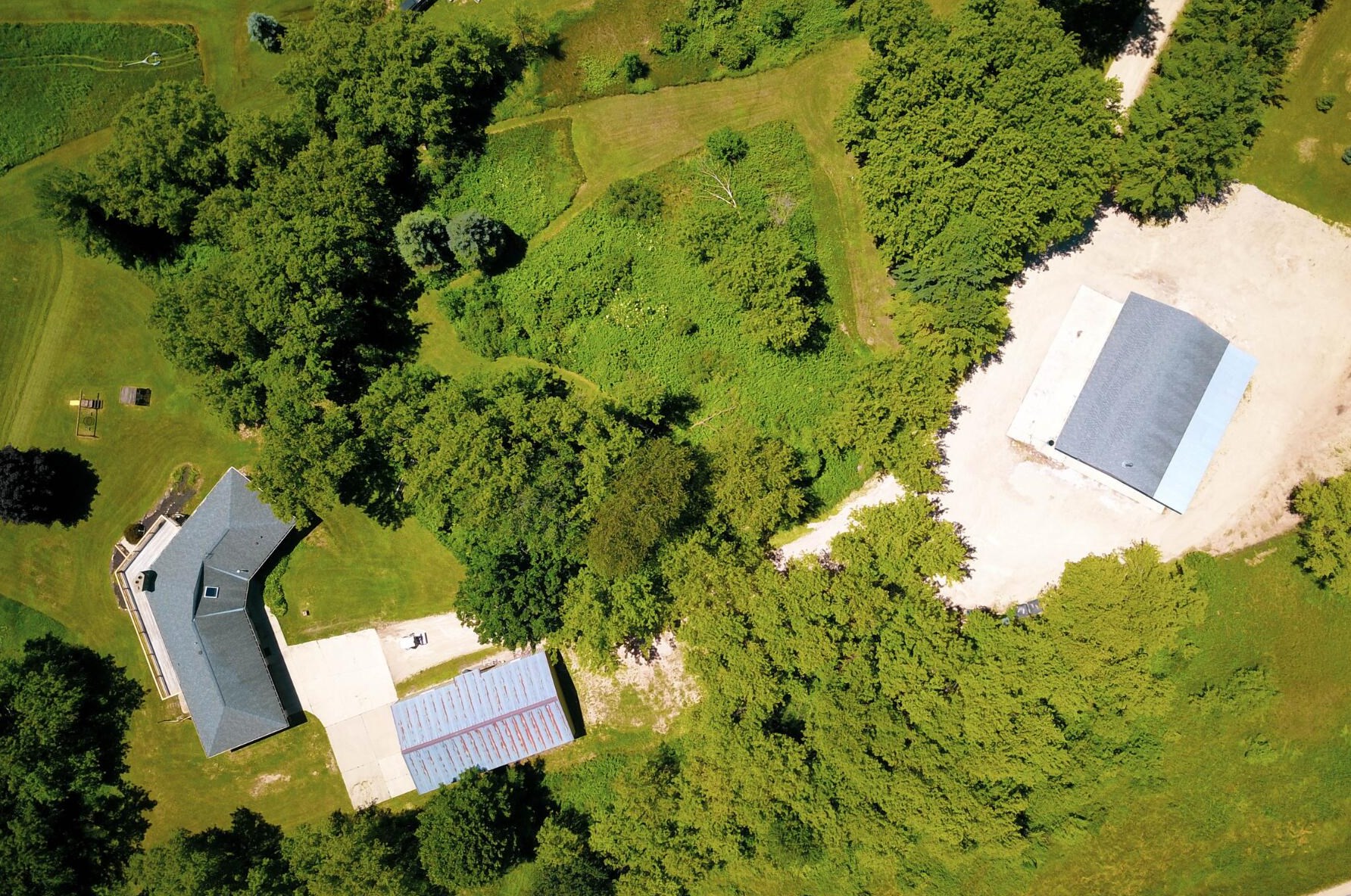 3896 Mayfield Rd, Jackson, WI 53037-9762