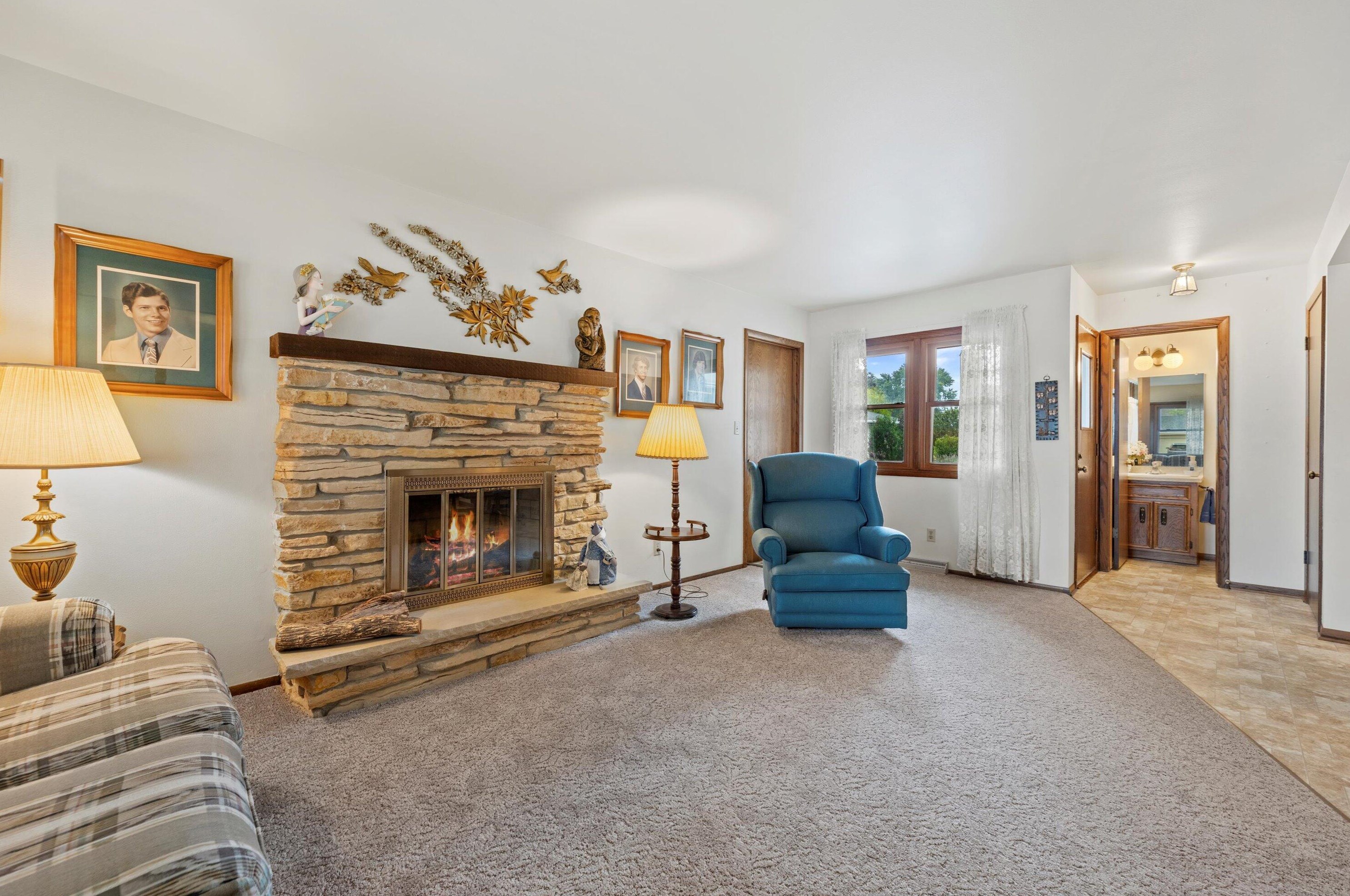 4251 S 82nd St, Milwaukee, WI 53220