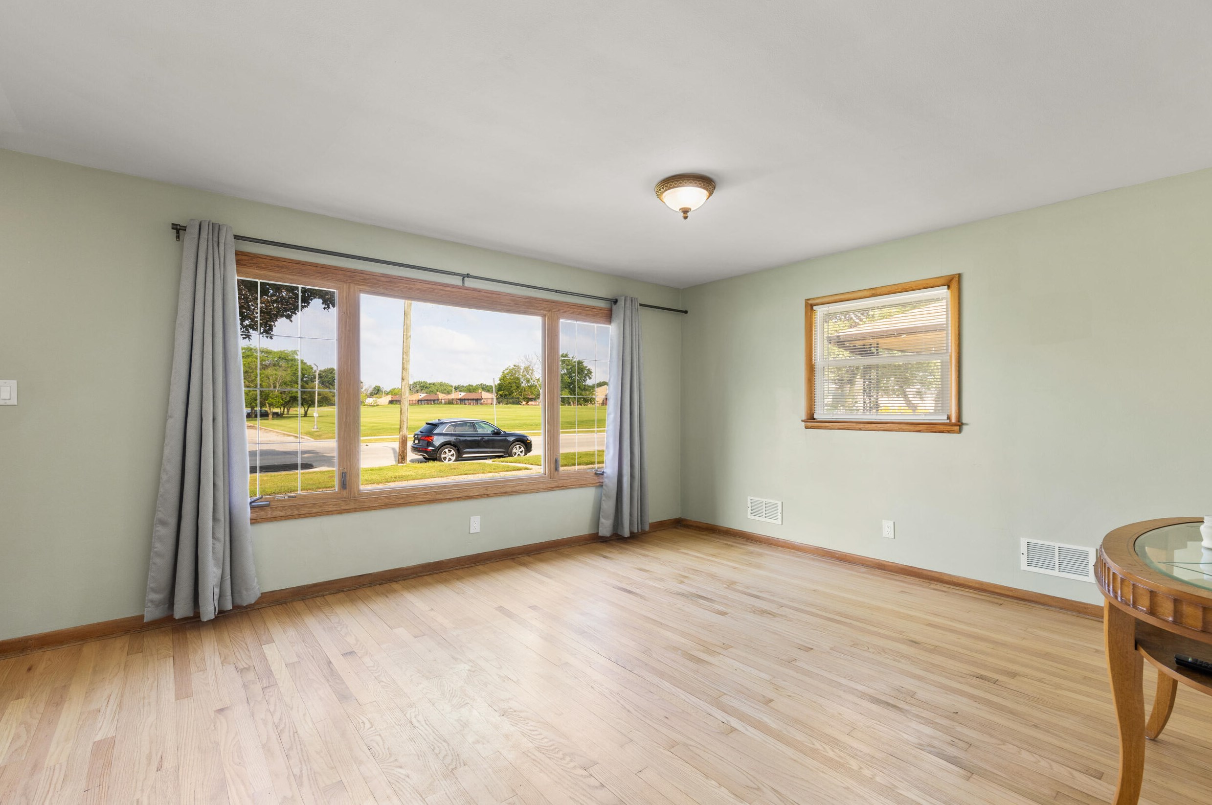 4320 100, Milwaukee WI 53225-4725 exterior