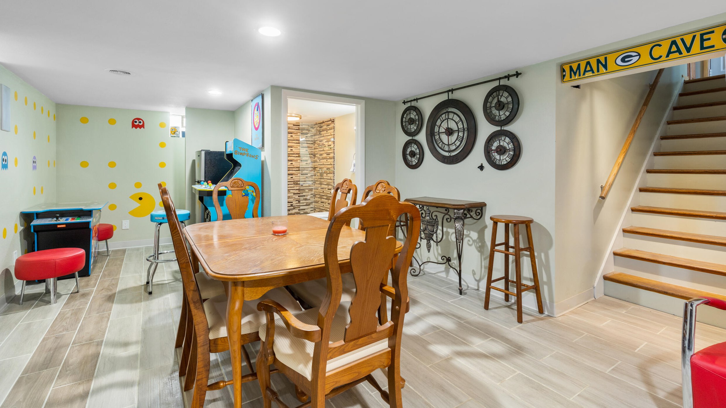 4320 100, Milwaukee WI 53225-4725 exterior